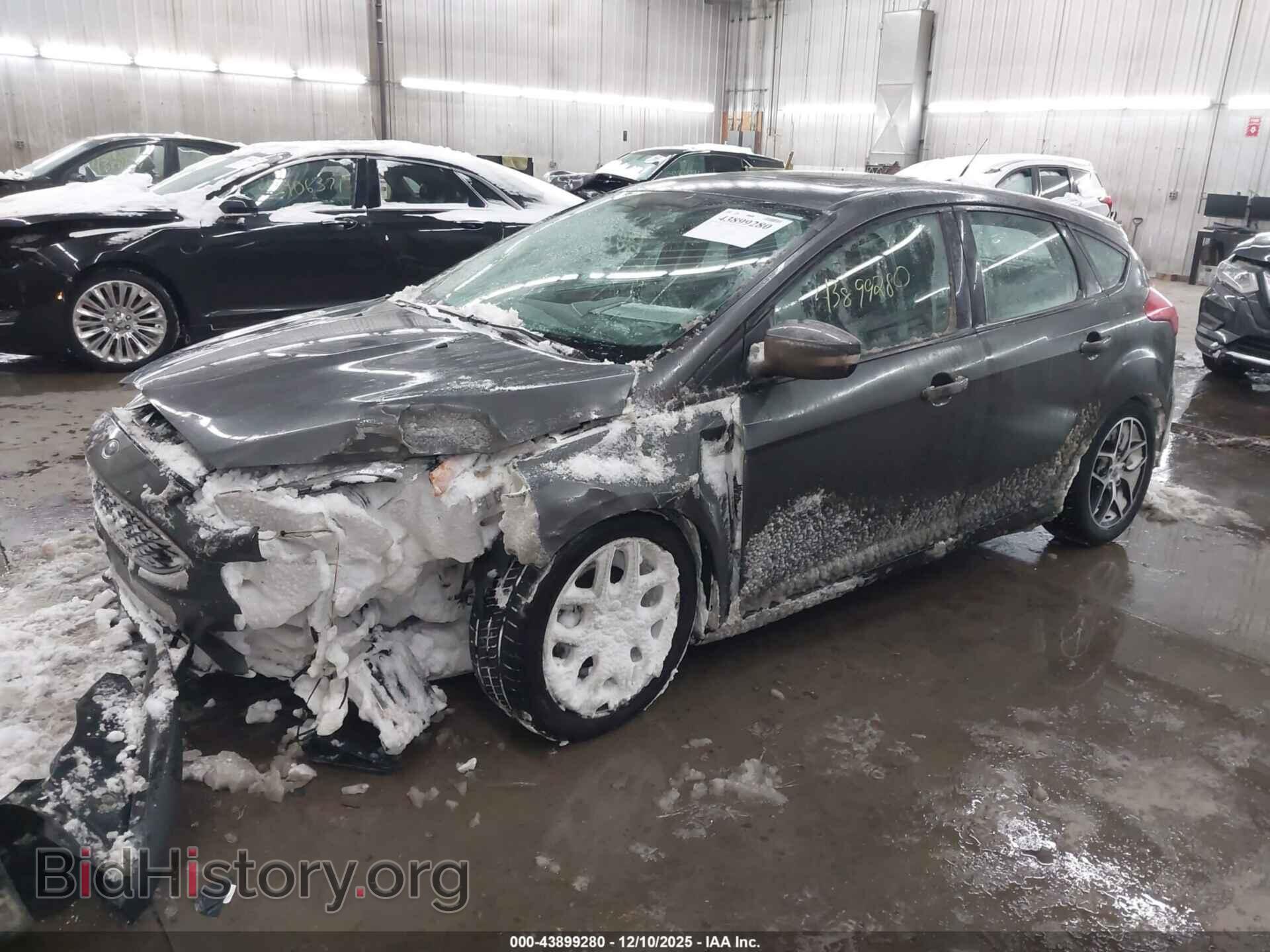 2017 FORD FOCUS - VIN: 1FADP3M24HL235804 - Фото 2