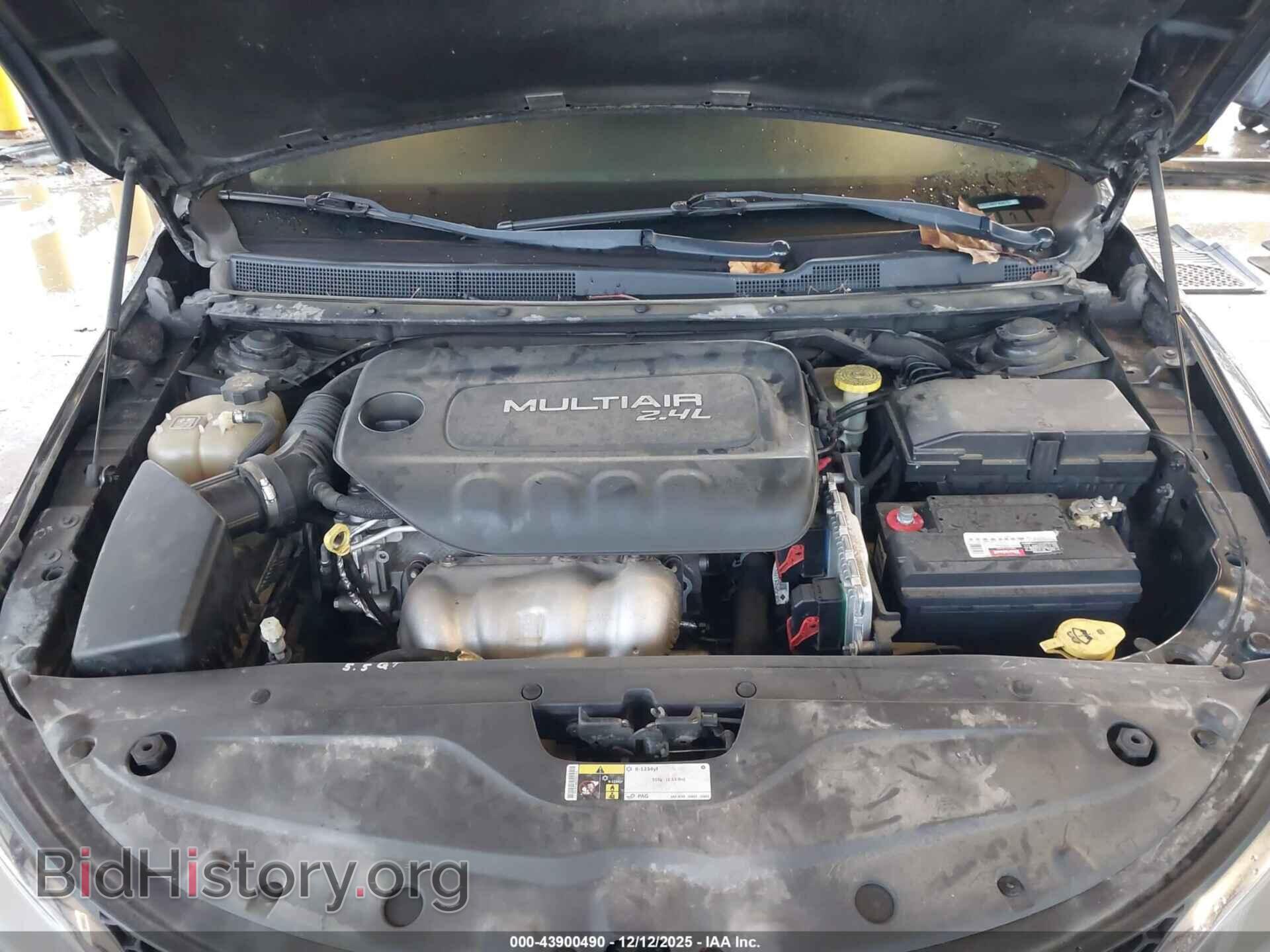 2015 CHRYSLER 200 - VIN: 1C3CCCAB2FN580731 - Фото 10