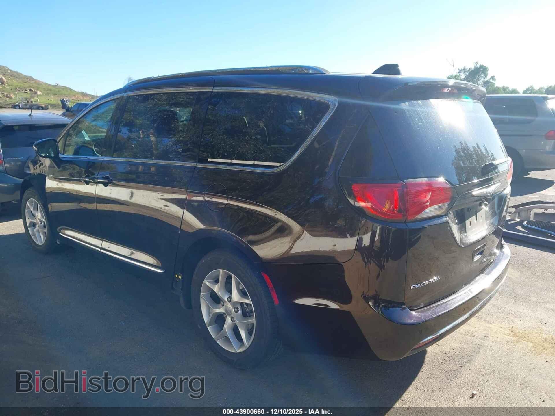 2017 CHRYSLER PACIFICA - VIN: 2C4RC1EG8HR506073 - Фото 3