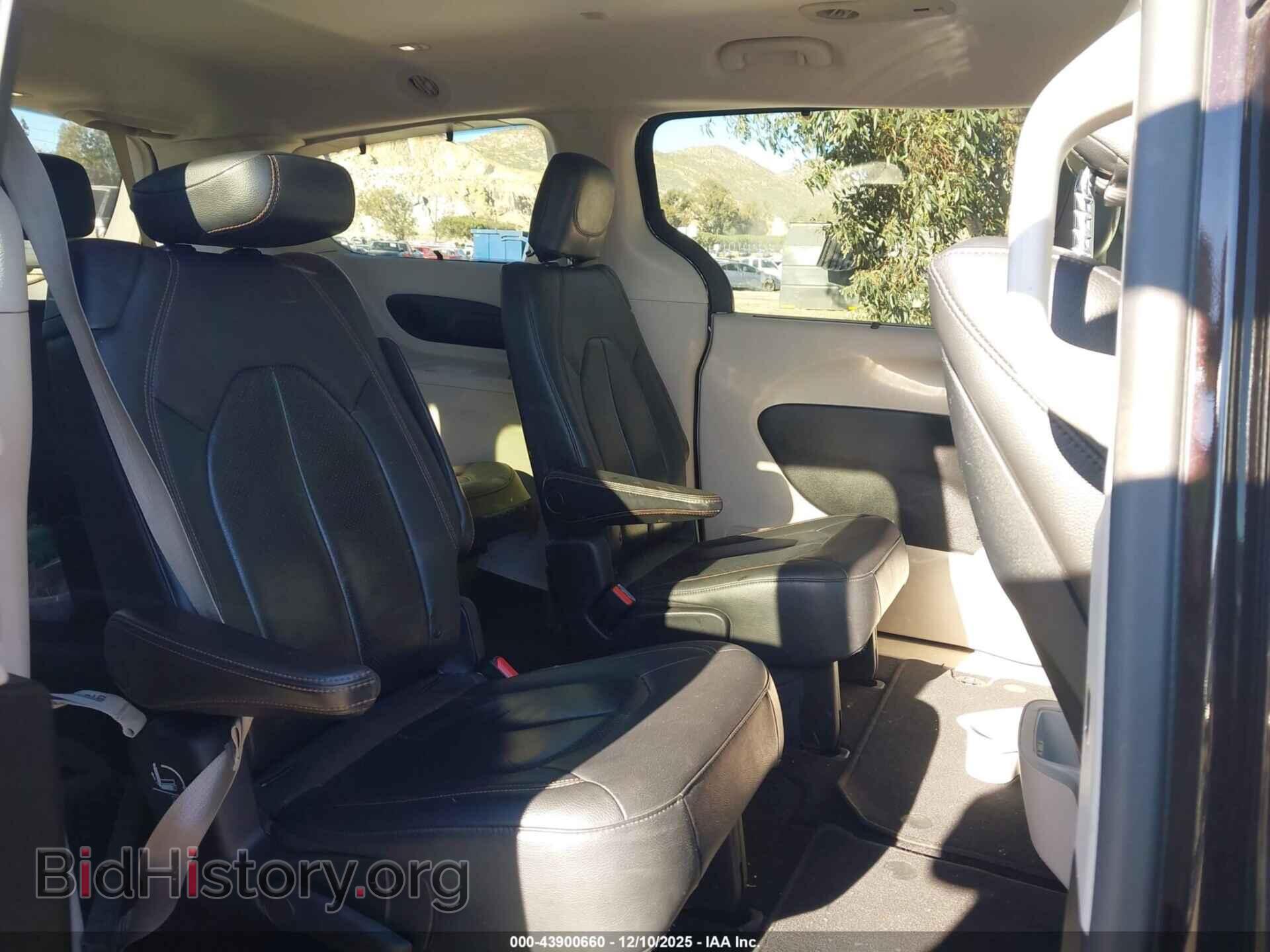2017 CHRYSLER PACIFICA - VIN: 2C4RC1EG8HR506073 - Фото 8