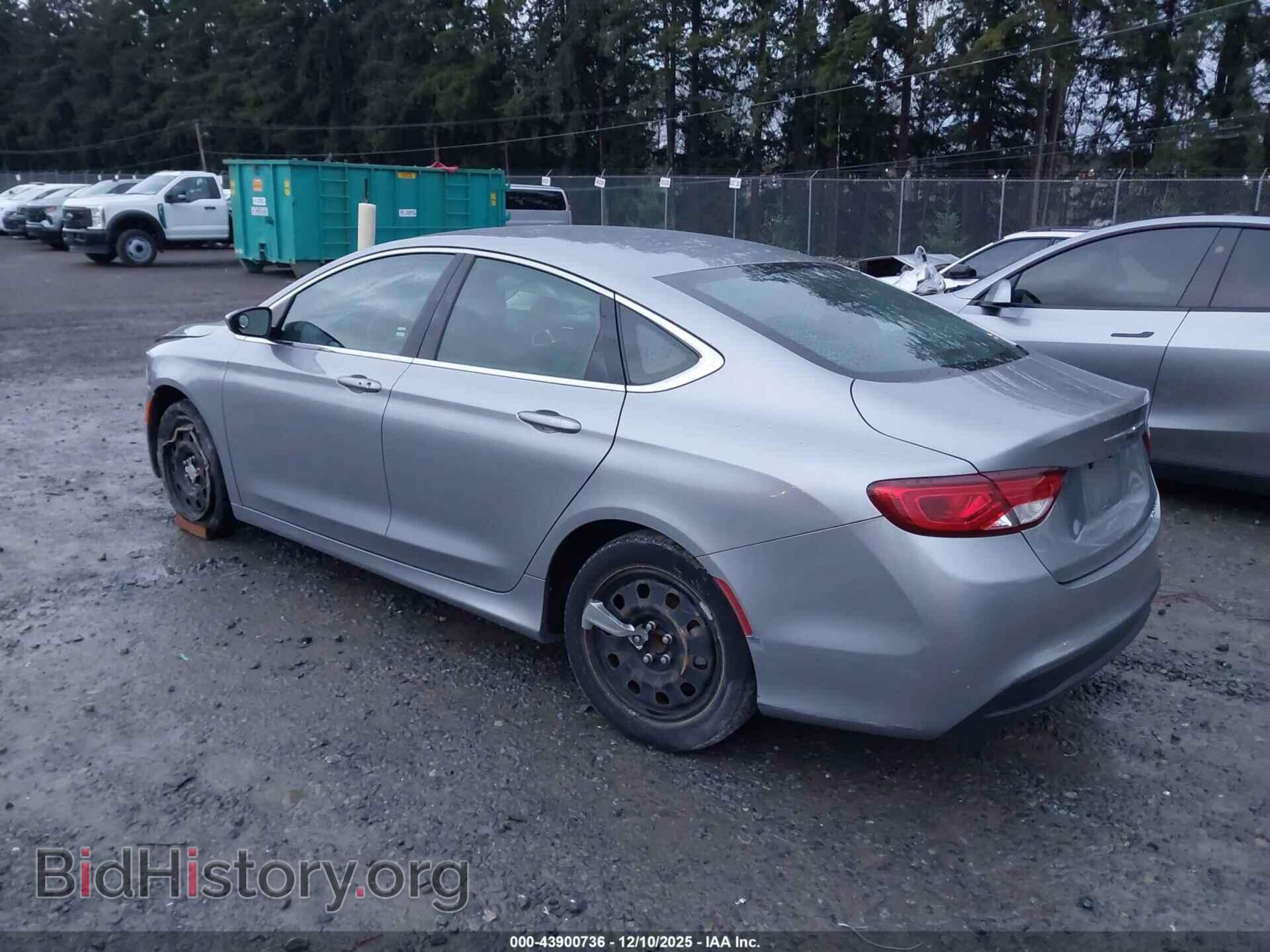 2016 CHRYSLER 200 - VIN: 1C3CCCFB4GN121257 - Фото 3