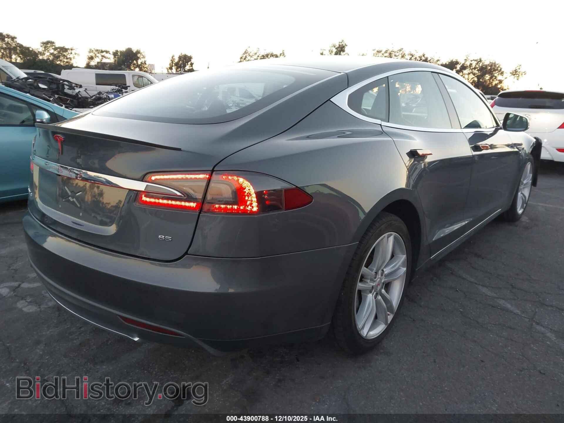 2013 TESLA MODEL S - VIN: 5YJSA1CNXDFP27124 - Photo 4