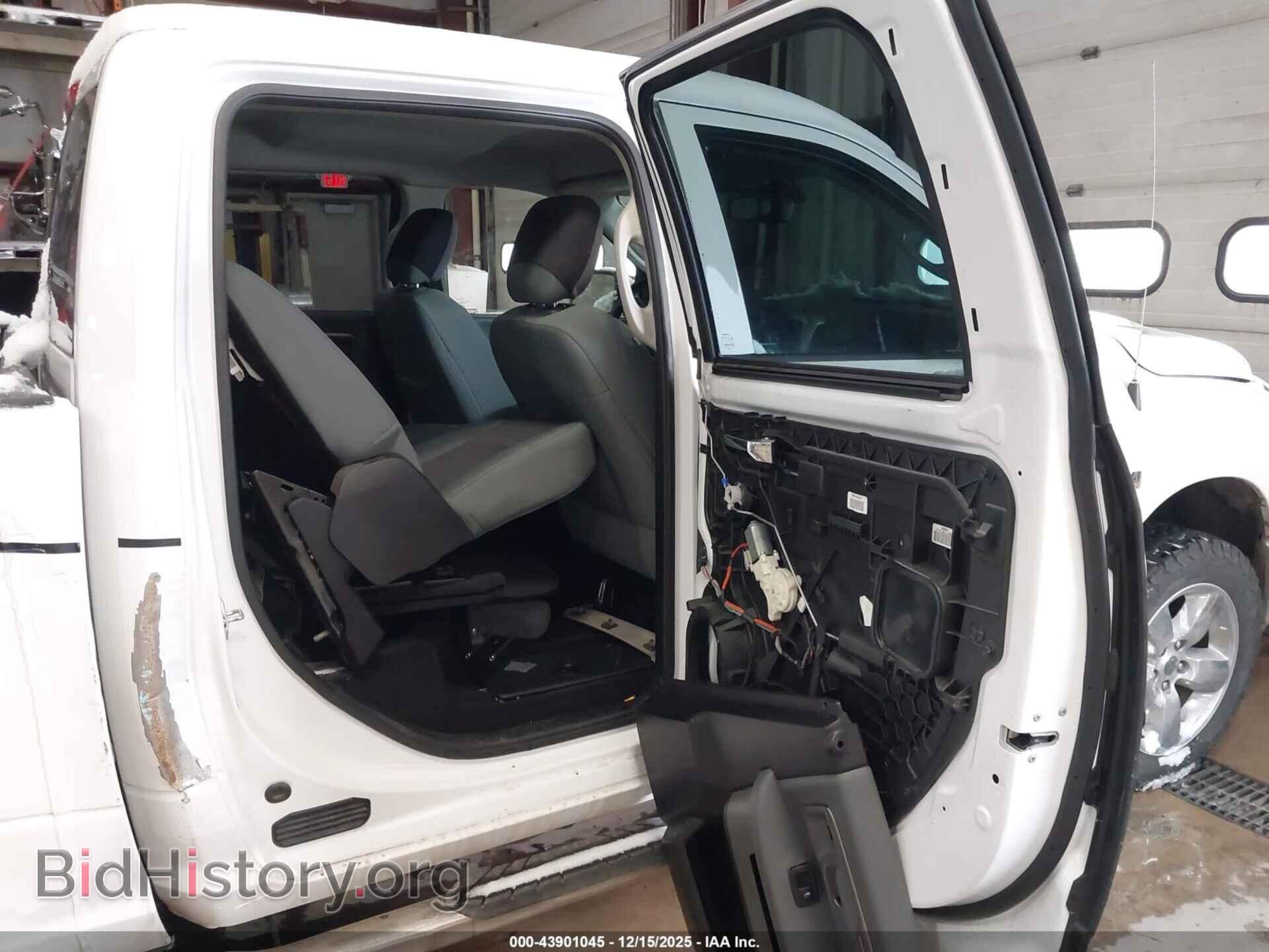 2015 RAM 1500 - VIN: 1C6RR7LT9FS775302 - Фото 8