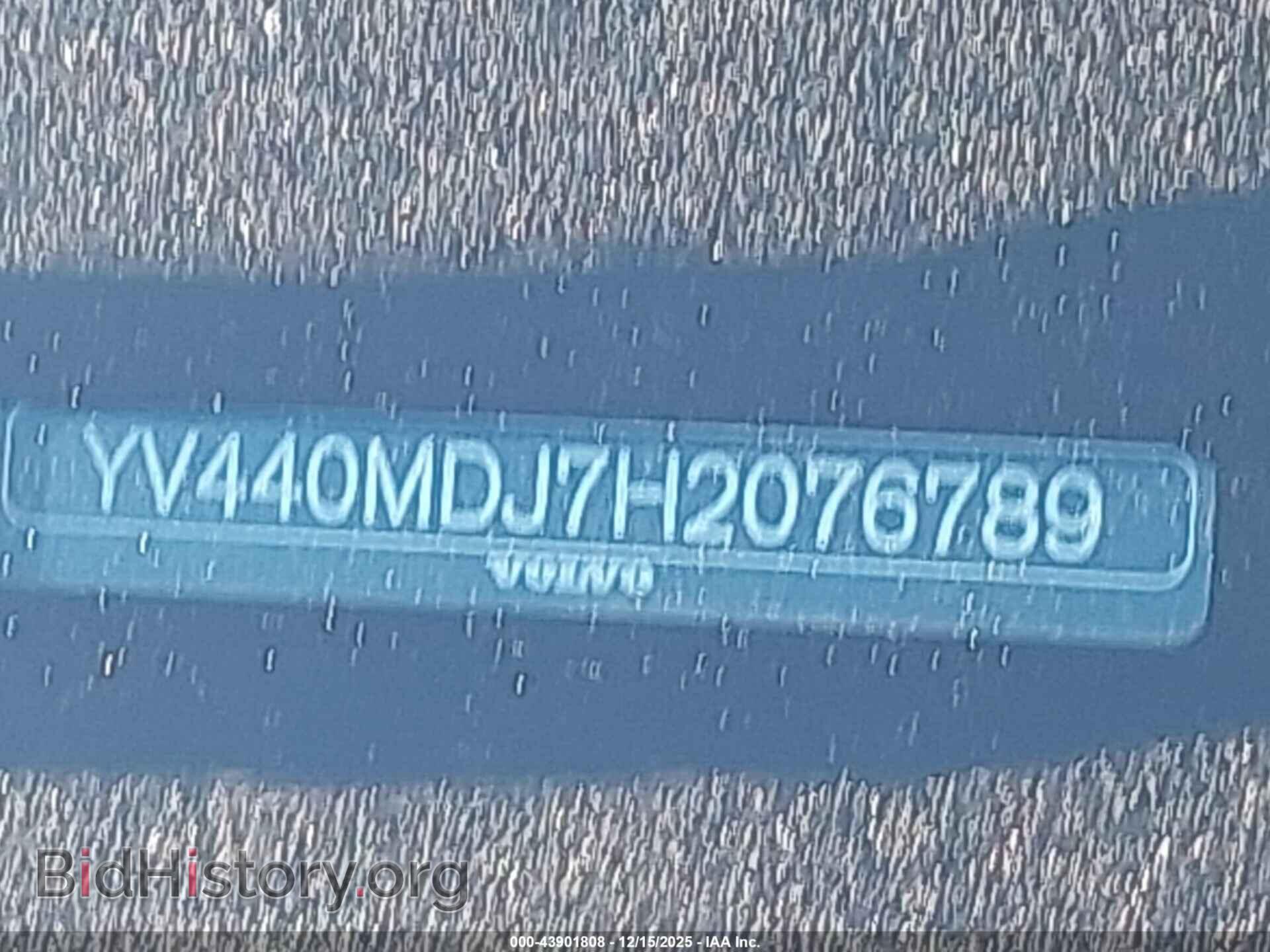 2017 VOLVO XC60 - VIN: YV440MDJ7H2076789 - Фото 17