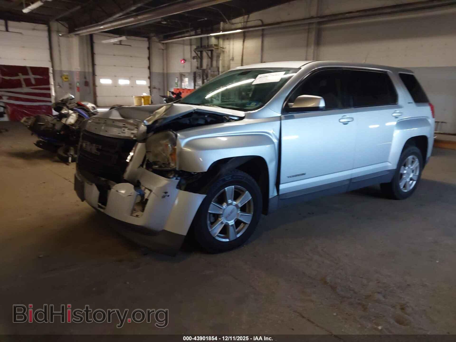 2011 GMC TERRAIN - VIN: 2CTALMEC4B6237076 - Photo 2