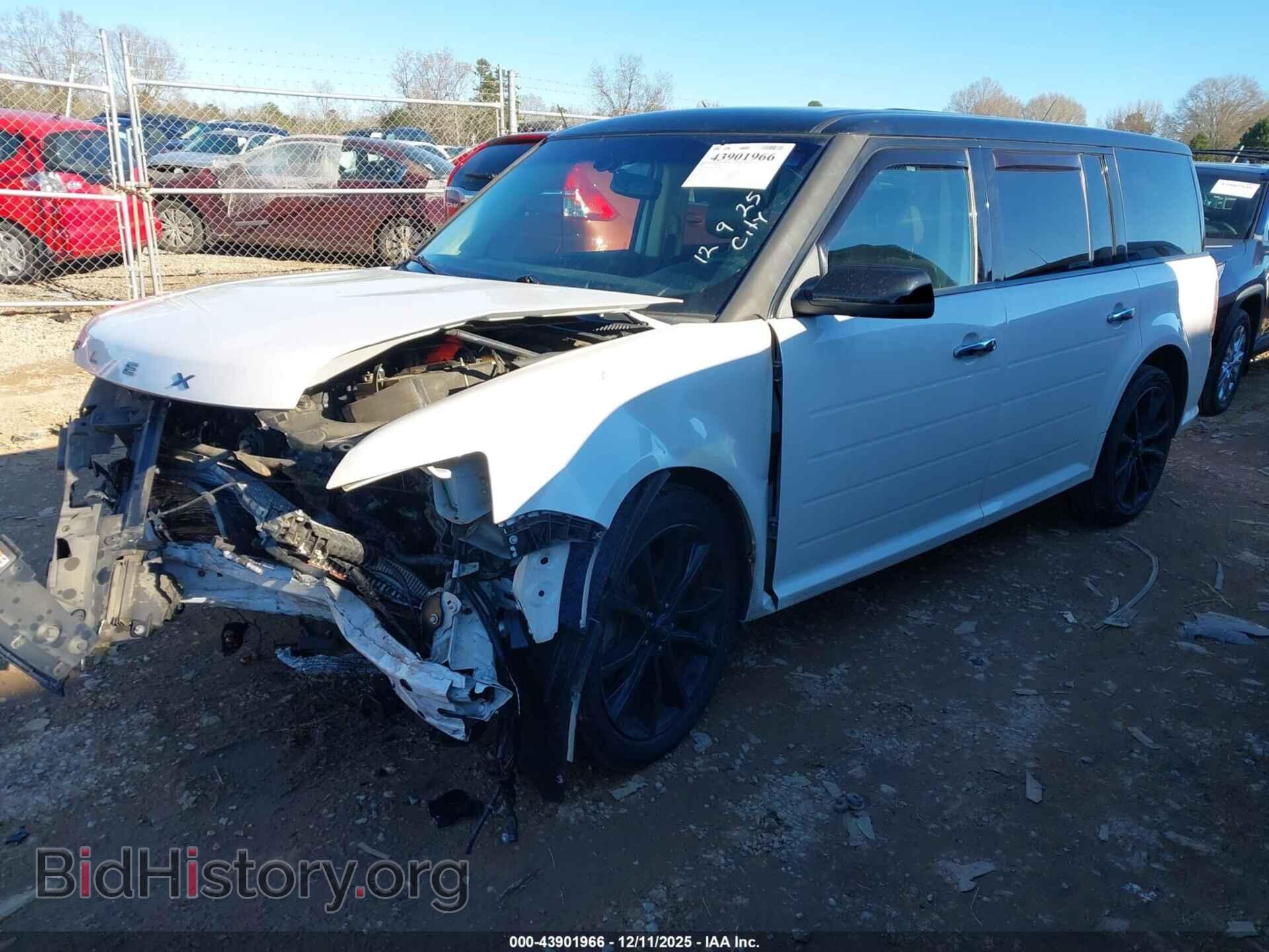 2017 FORD FLEX - VIN: 2FMHK6DTXHBA05877 - Фото 2