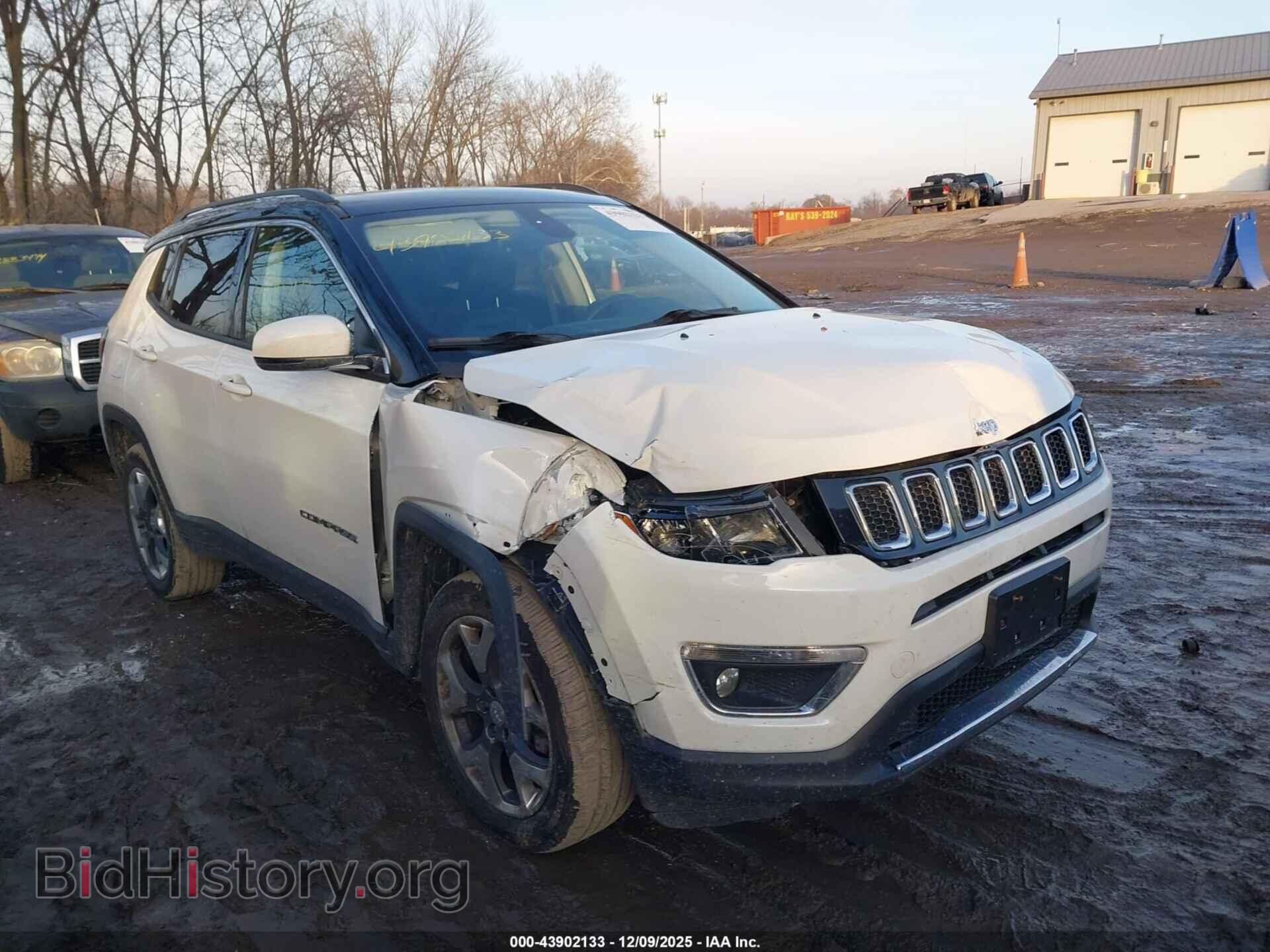 Фотография 3C4NJDCB8JT354067 - JEEP COMPASS 2018