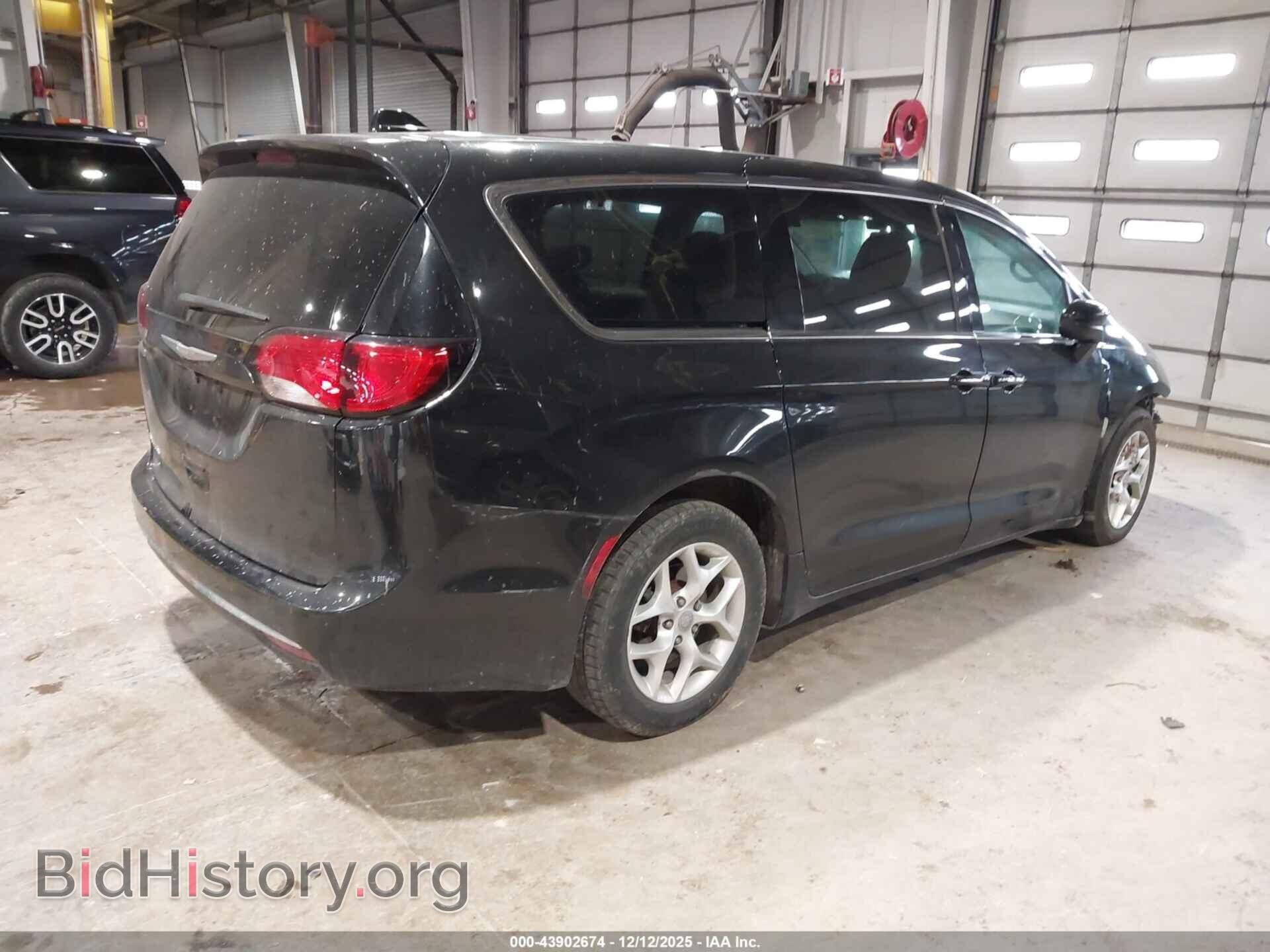 2017 CHRYSLER PACIFICA - VIN: 2C4RC1BG7HR844536 - Фото 4