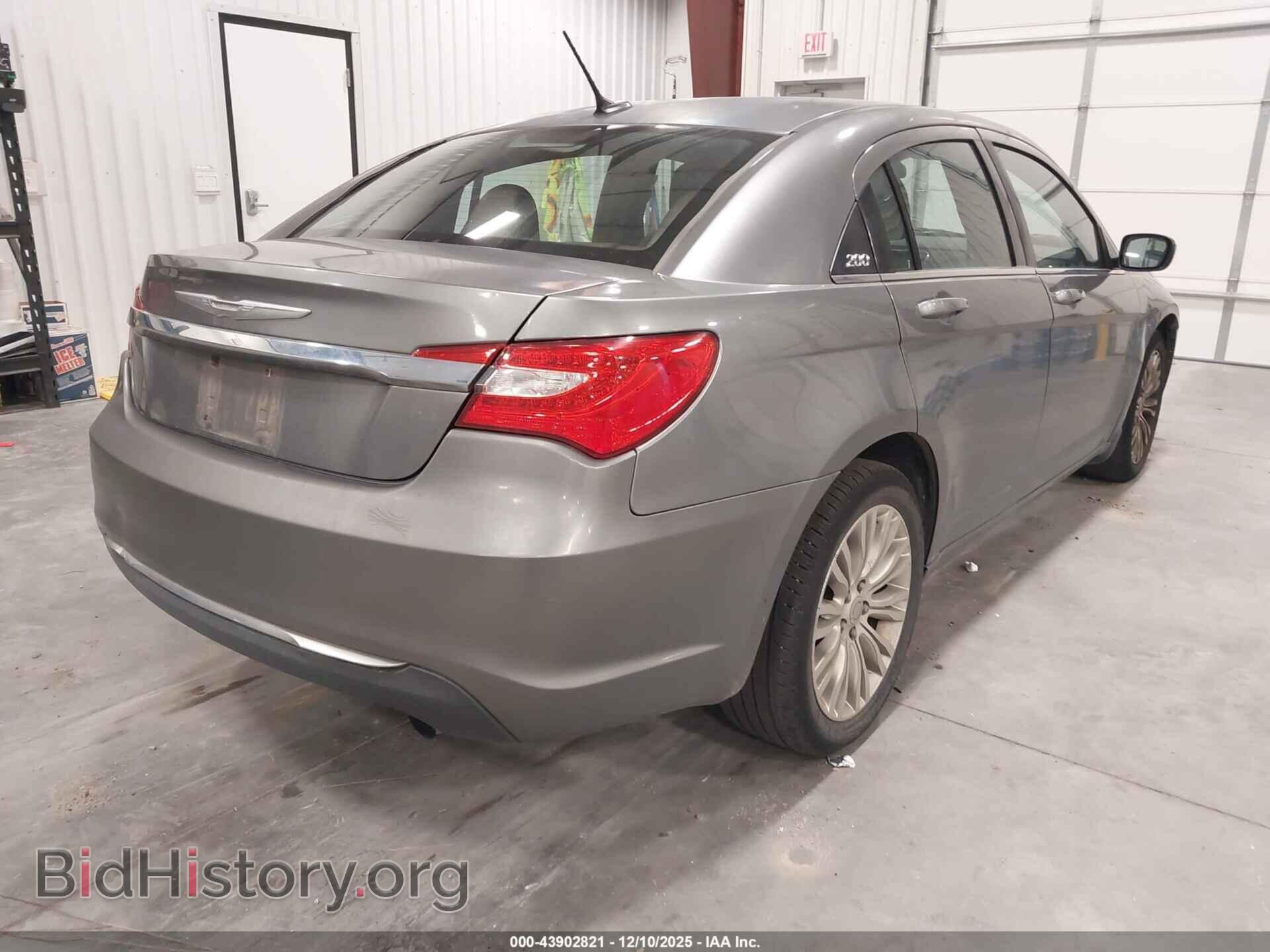 2012 CHRYSLER 200 - VIN: 1C3CCBAB2CN155368 - Фото 4