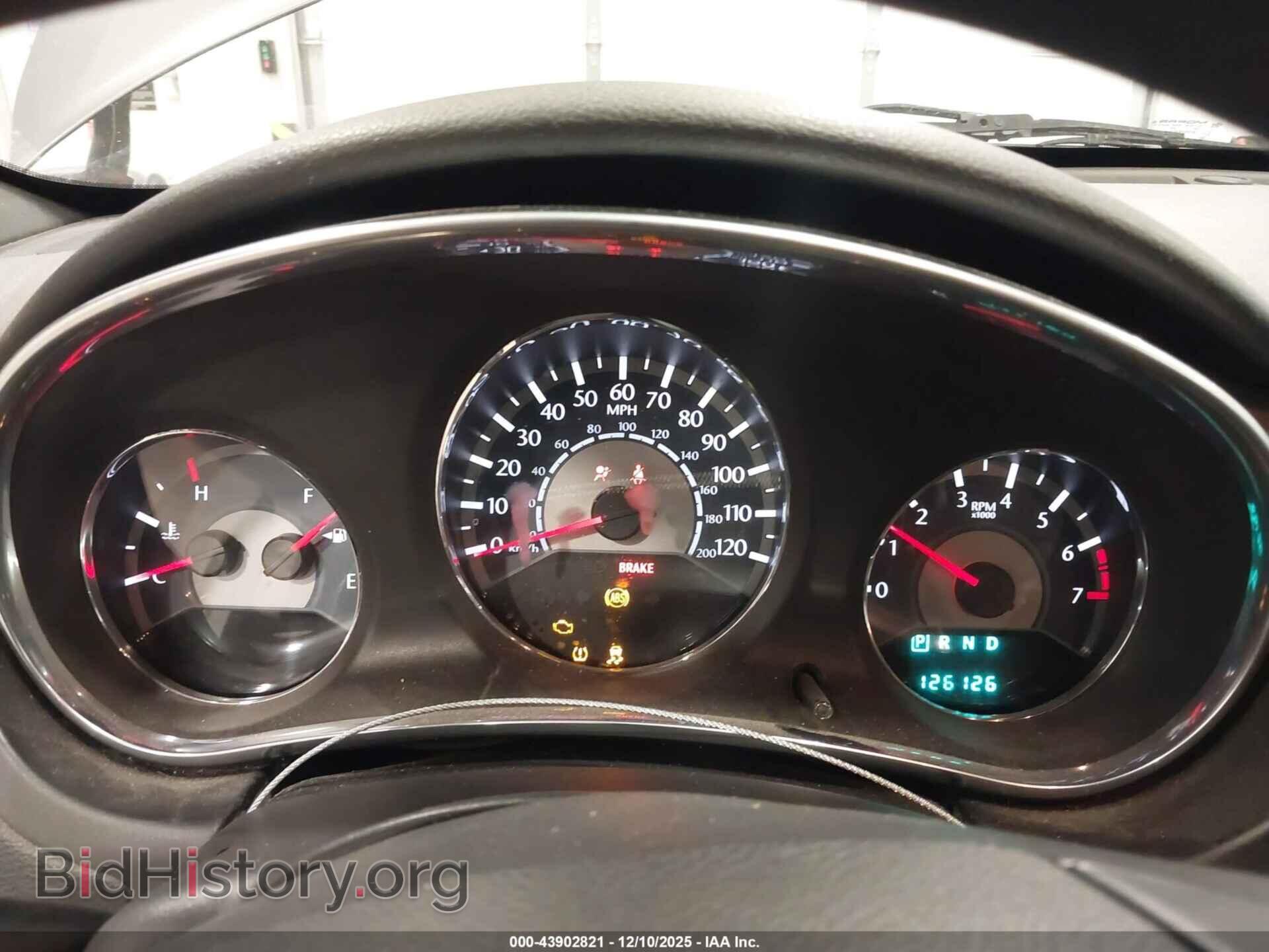 2012 CHRYSLER 200 - VIN: 1C3CCBAB2CN155368 - Фото 7