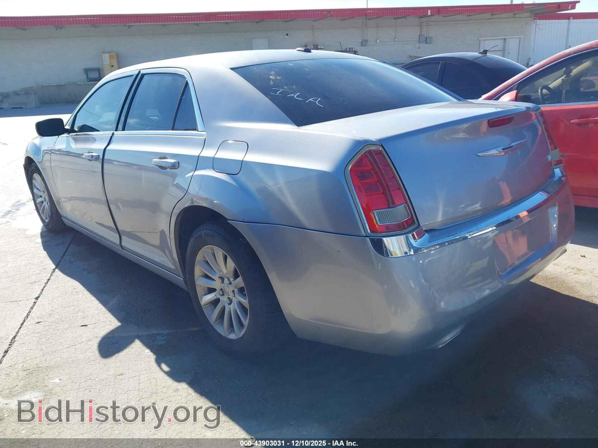 2013 CHRYSLER 300 - VIN: 2C3CCAAG2DH595297 - Фото 3