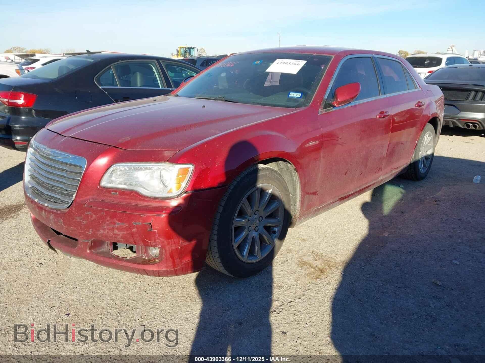 2014 CHRYSLER 300 - VIN: 2C3CCAAG8EH189123 - Фото 2