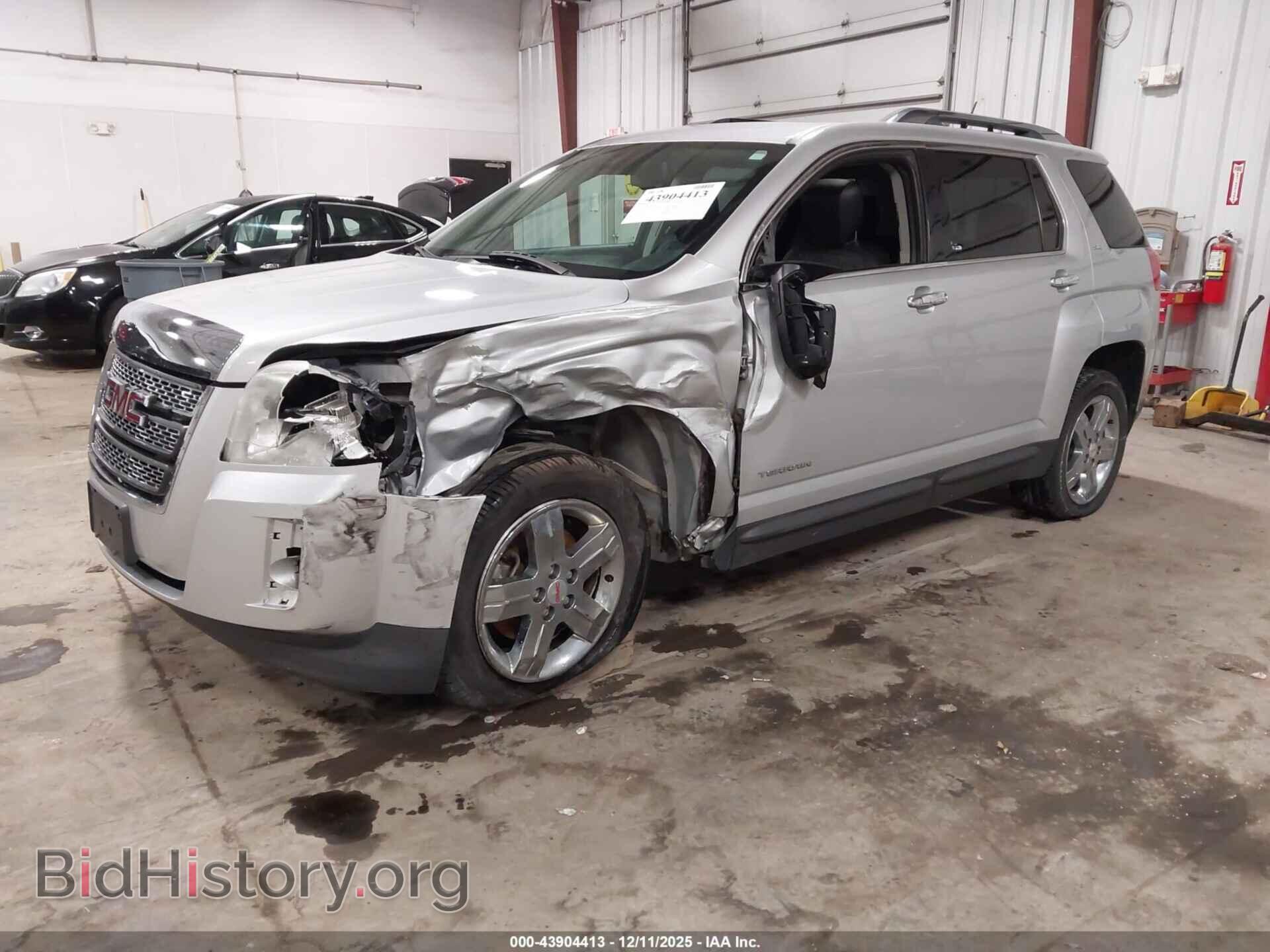 2013 GMC TERRAIN - VIN: 2GKFLXE32D6345206 - Photo 2