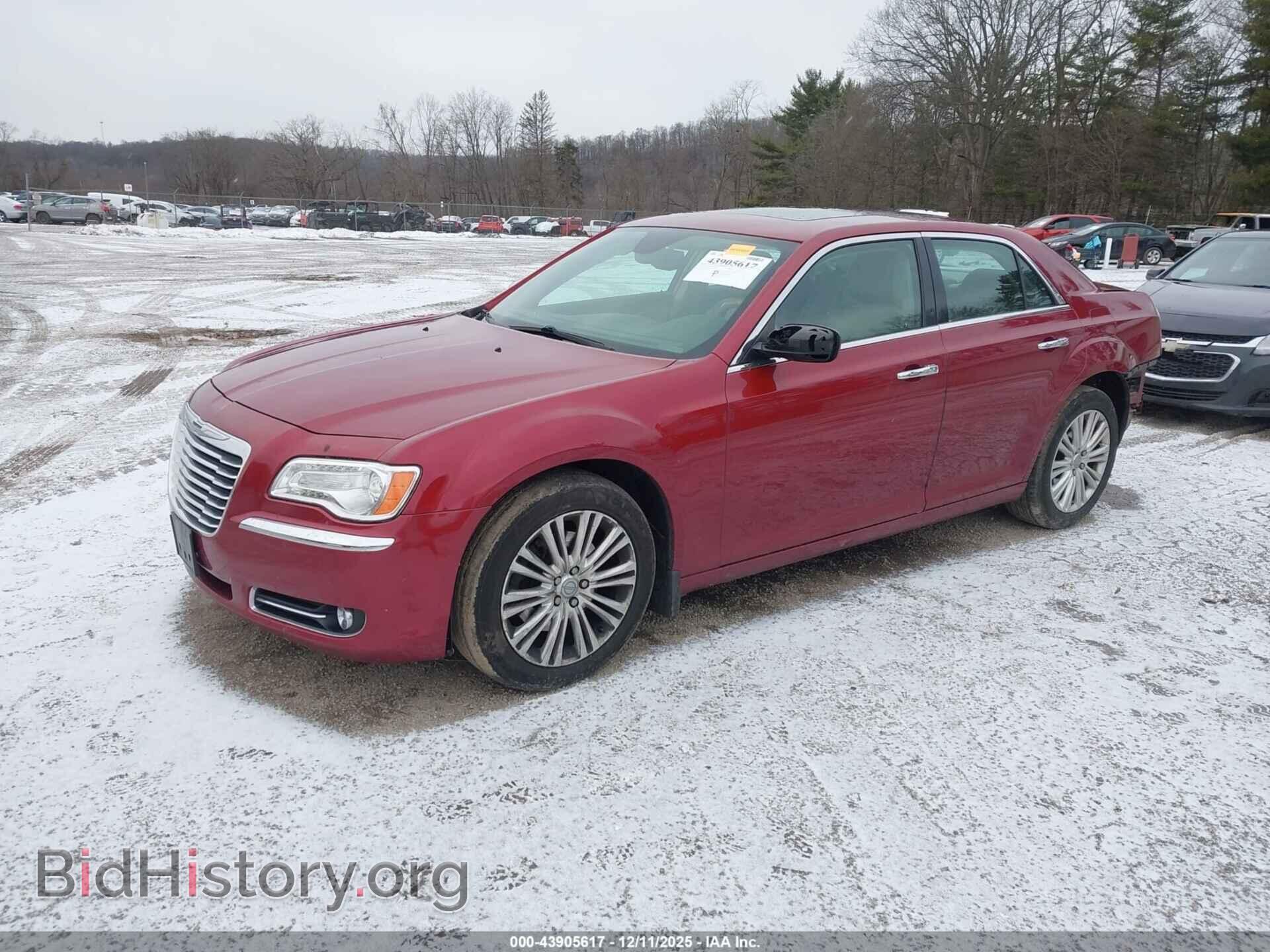 2014 CHRYSLER 300C - VIN: 2C3CCAKG9EH308666 - Фото 2