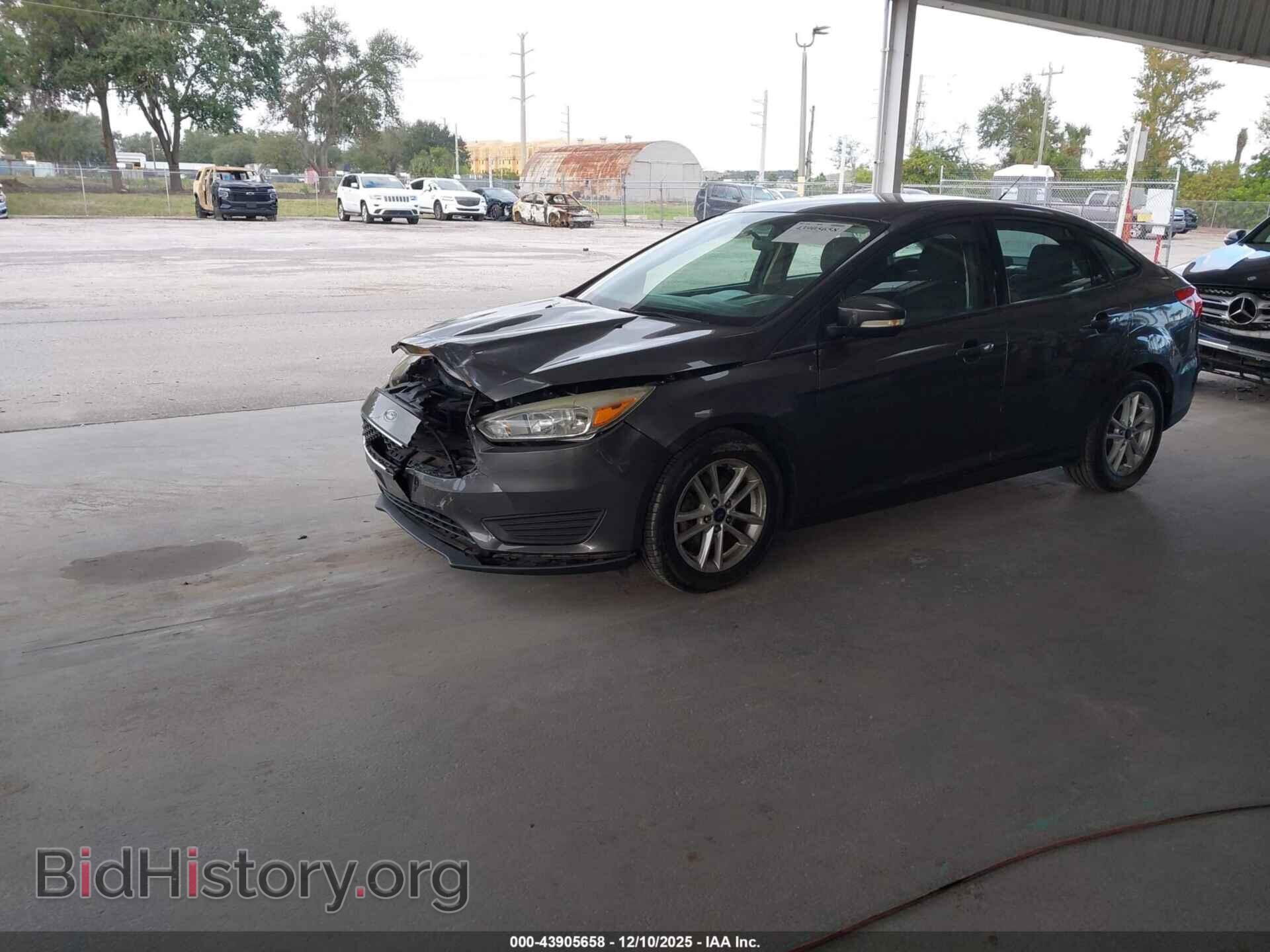 2017 FORD FOCUS - VIN: 1FADP3F2XHL252099 - Фото 2