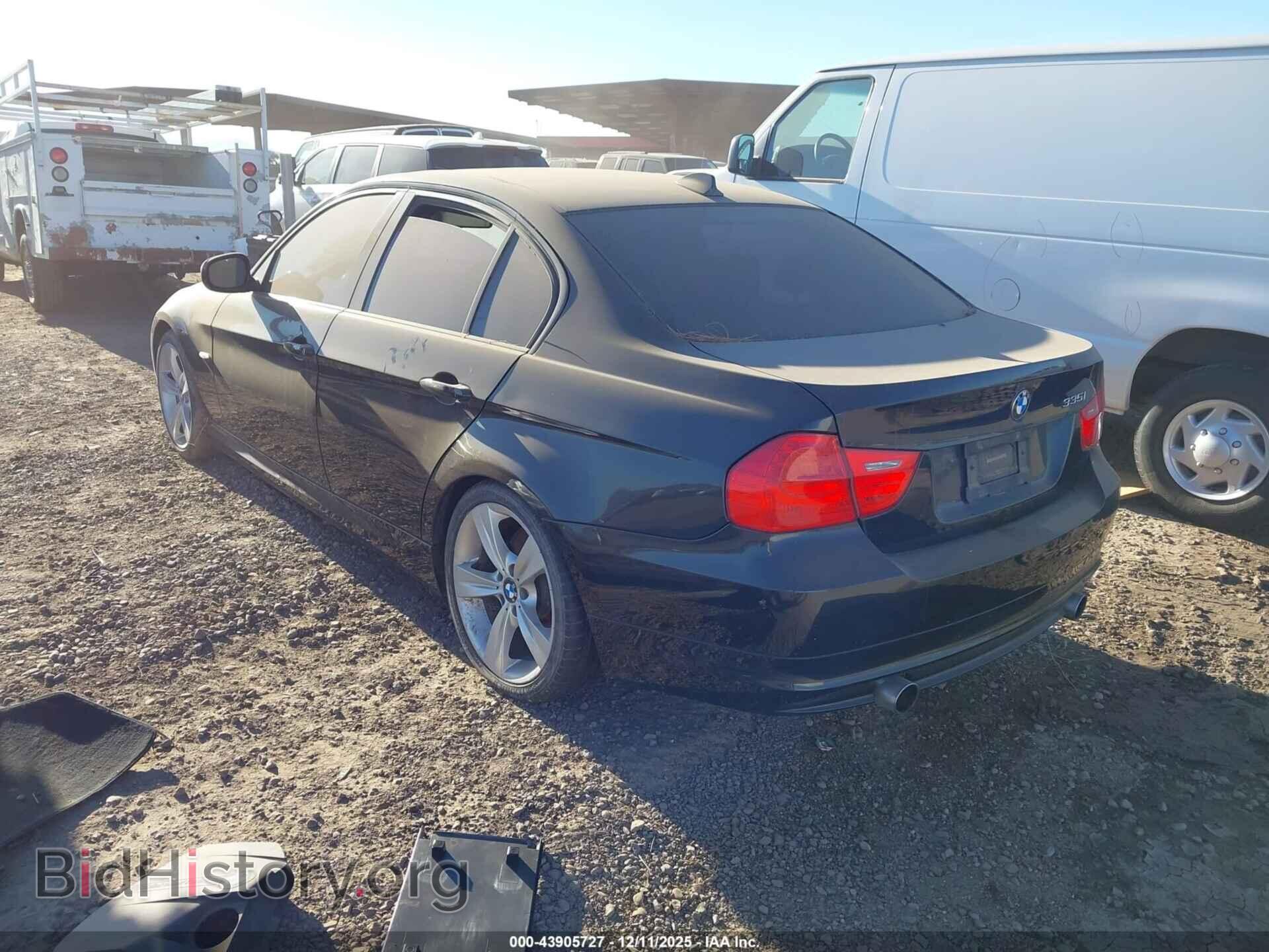 2011 BMW 335I - VIN: WBAPM5C50BE577699 - Фото 3