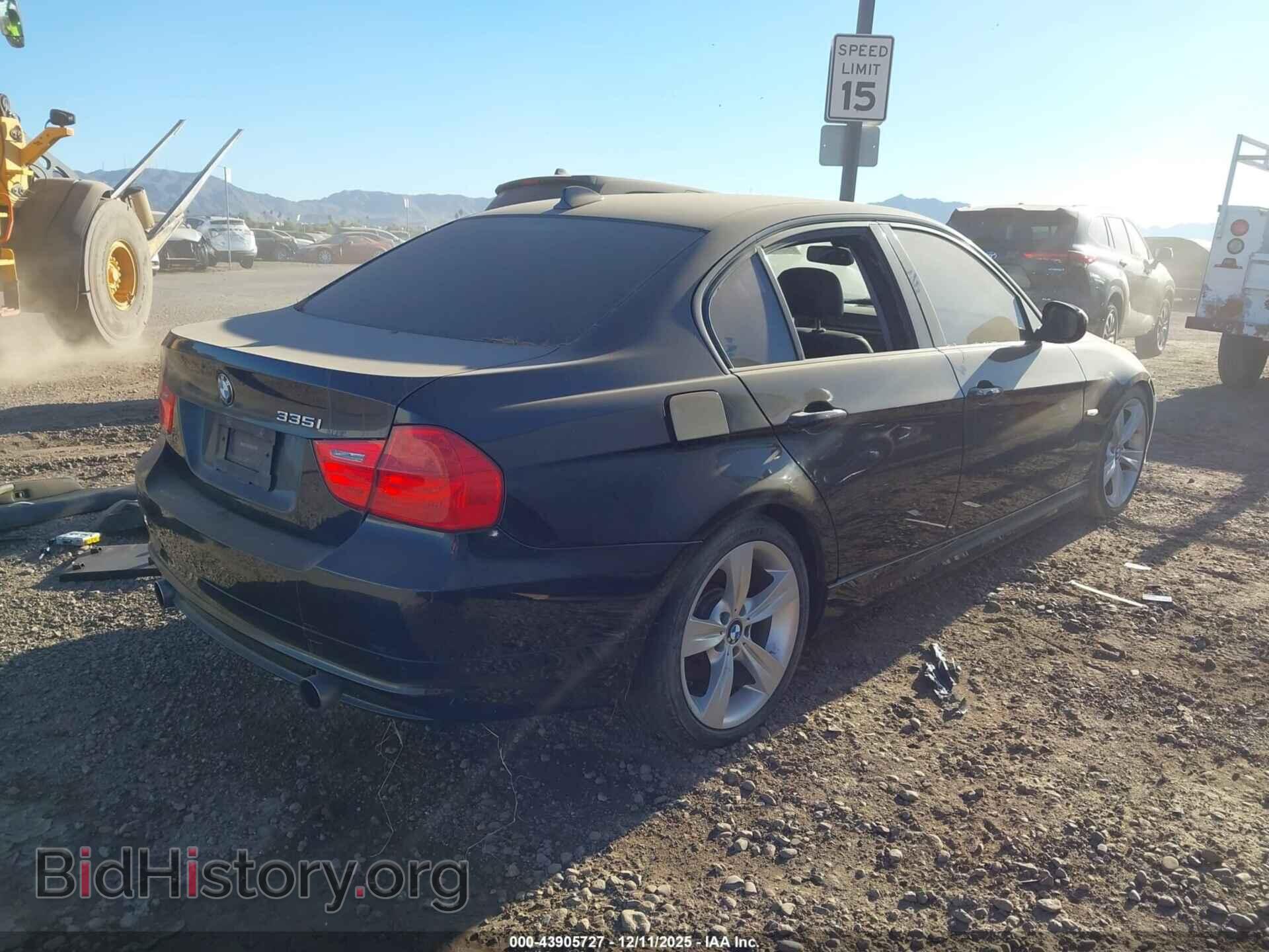 2011 BMW 335I - VIN: WBAPM5C50BE577699 - Фото 4