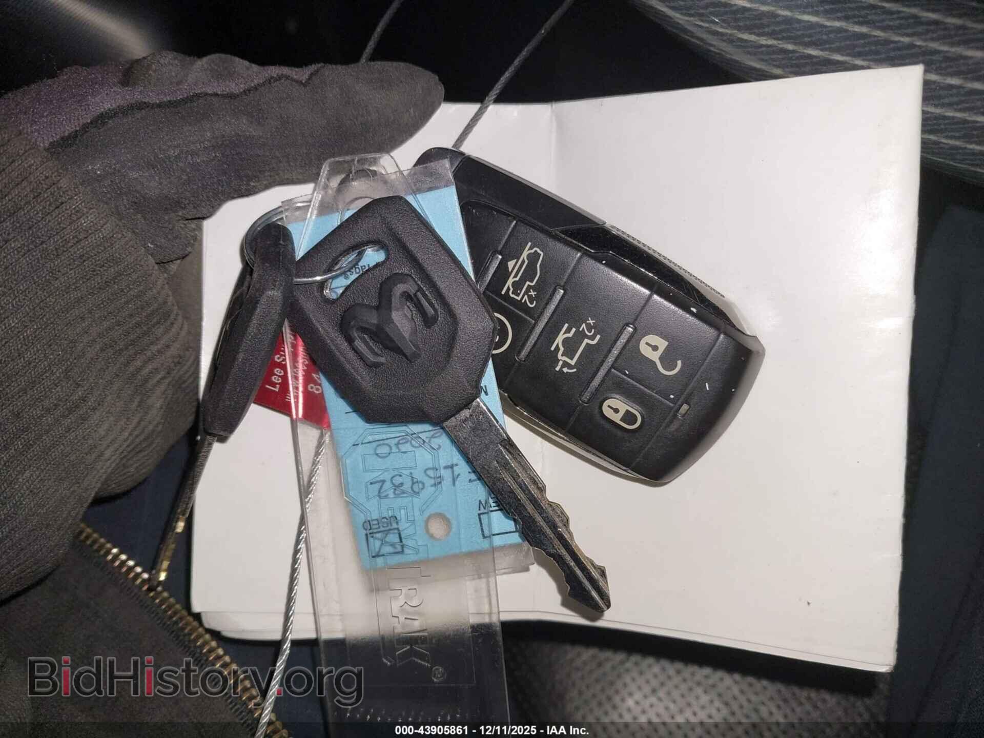 2020 RAM 1500 - VIN: 1C6SRFHM2LN243638 - Фото 11