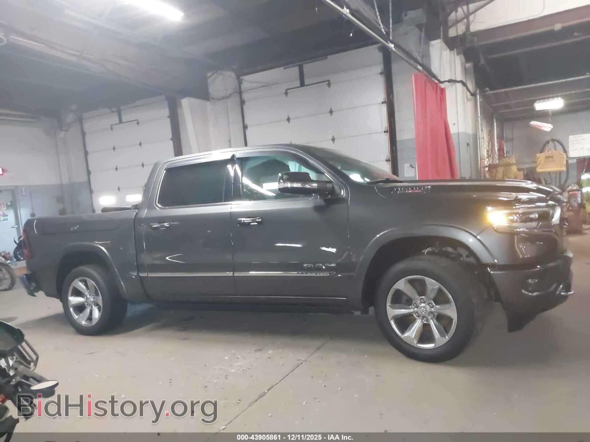 2020 RAM 1500 - VIN: 1C6SRFHM2LN243638 - Фото 13