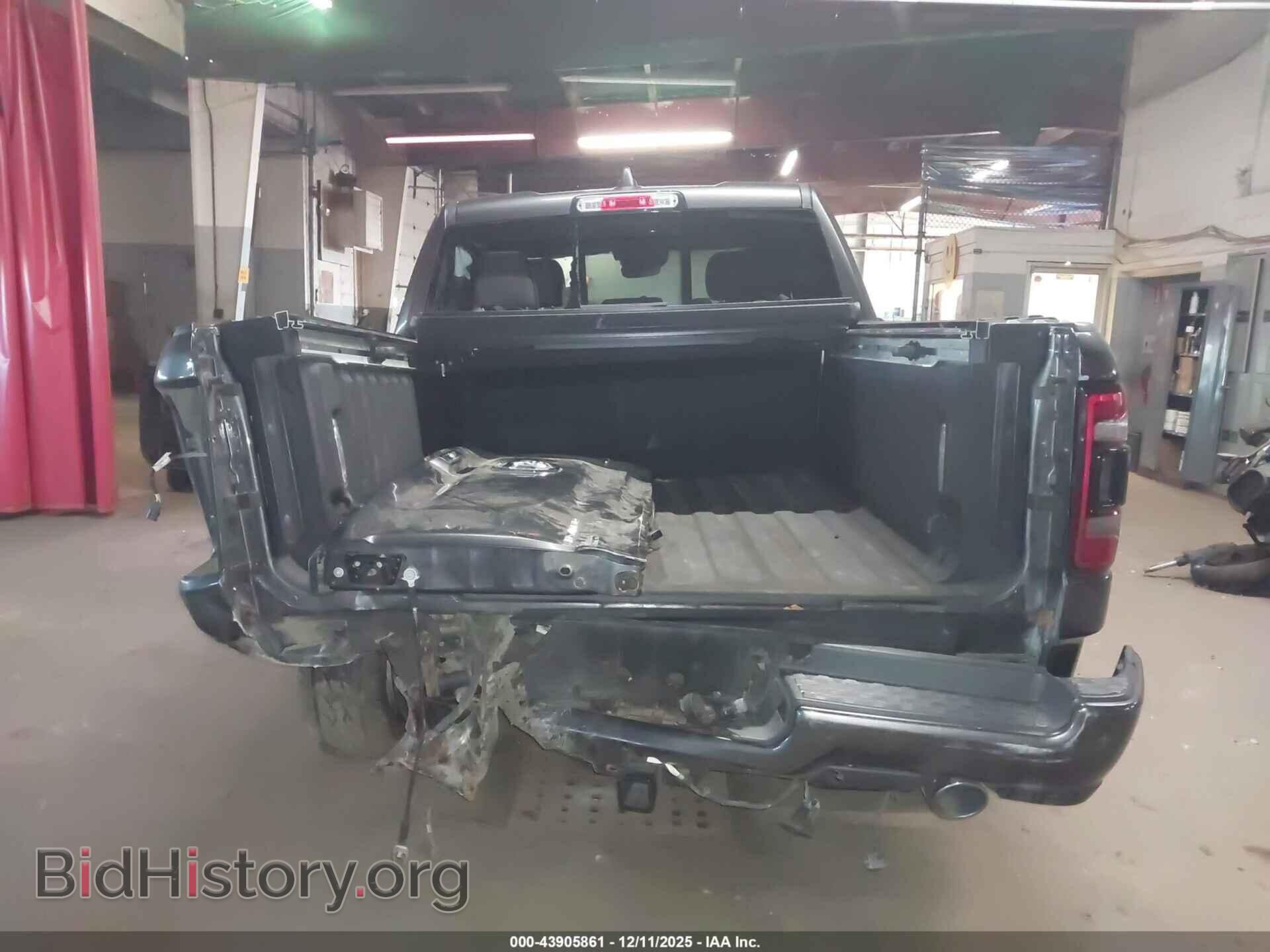 2020 RAM 1500 - VIN: 1C6SRFHM2LN243638 - Фото 16