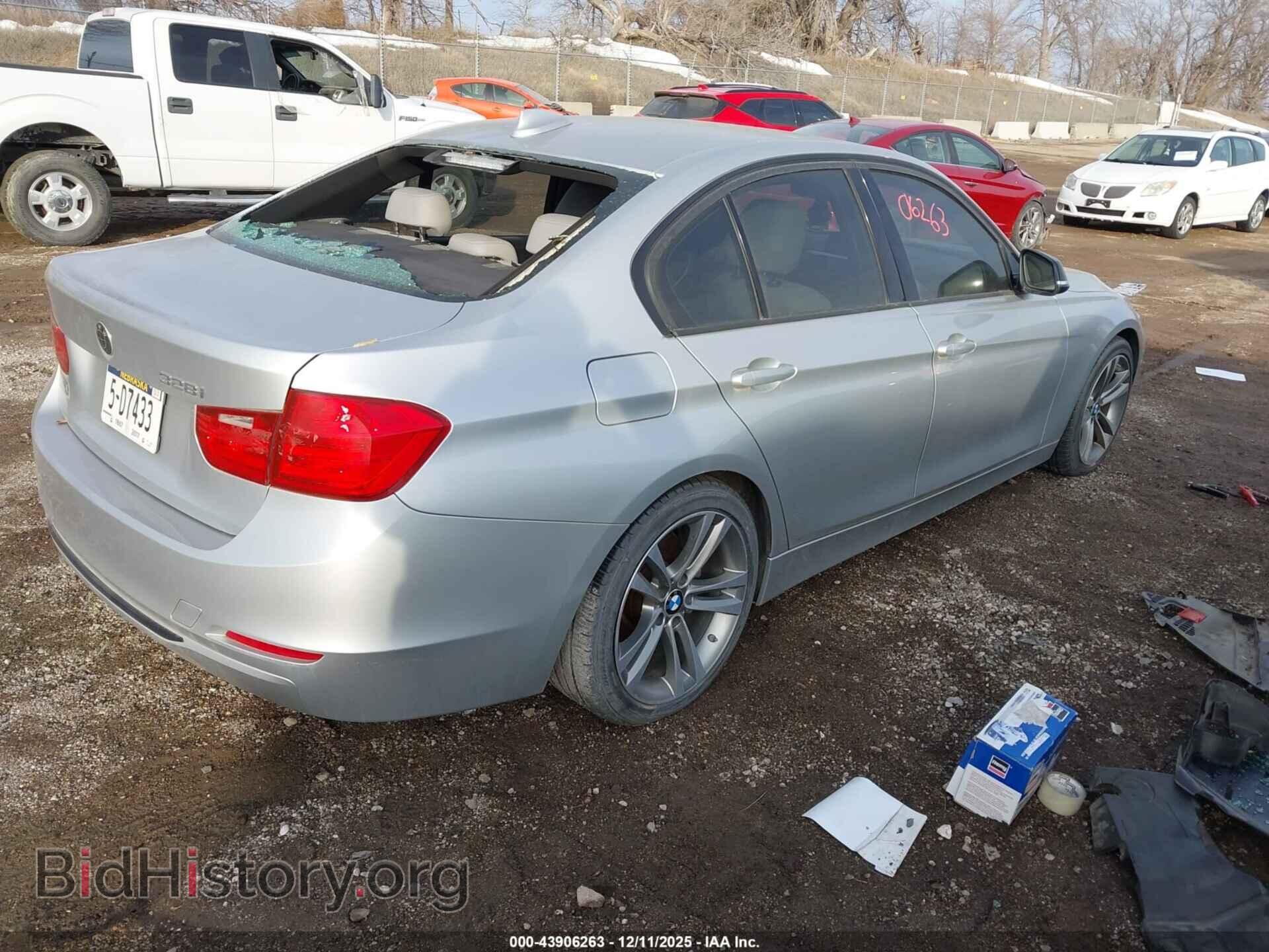 2012 BMW 328I - VIN: WBA3C1C57CF432813 - Фото 4