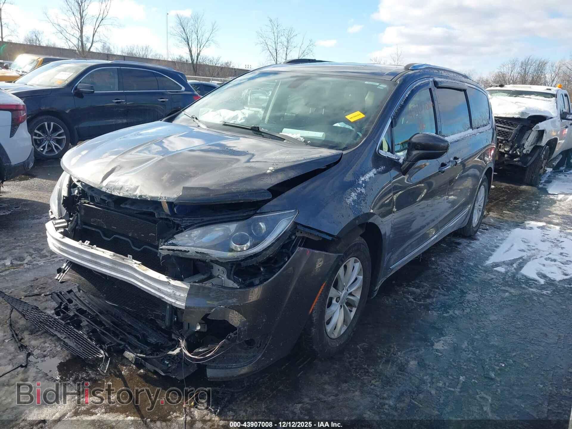 2018 CHRYSLER PACIFICA - VIN: 2C4RC1BG7JR294647 - Photo 2