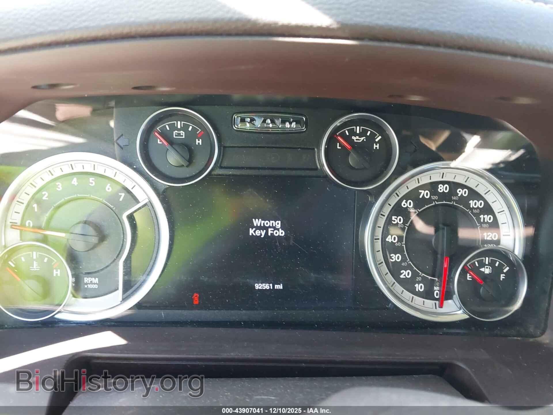 2016 RAM 2500 - VIN: 3C6TR5KT5GG203552 - Фото 7
