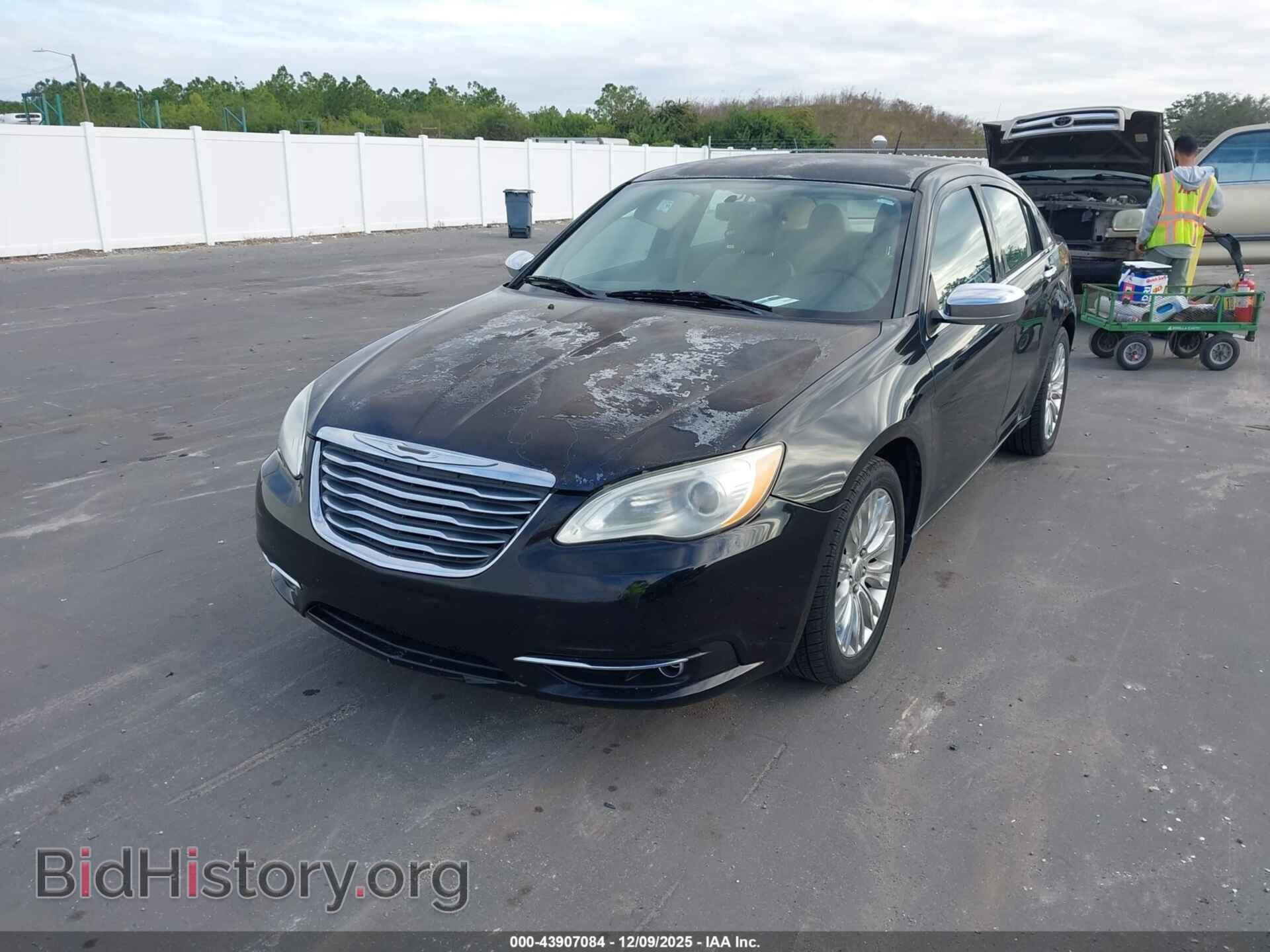 2012 CHRYSLER 200 - VIN: 1C3CCBCBXCN176966 - Фото 2