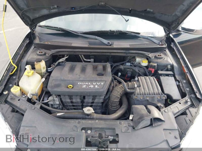2012 Chrysler 200 (VIN 1C3CCBCBXCN176966) — фото 10 из 11