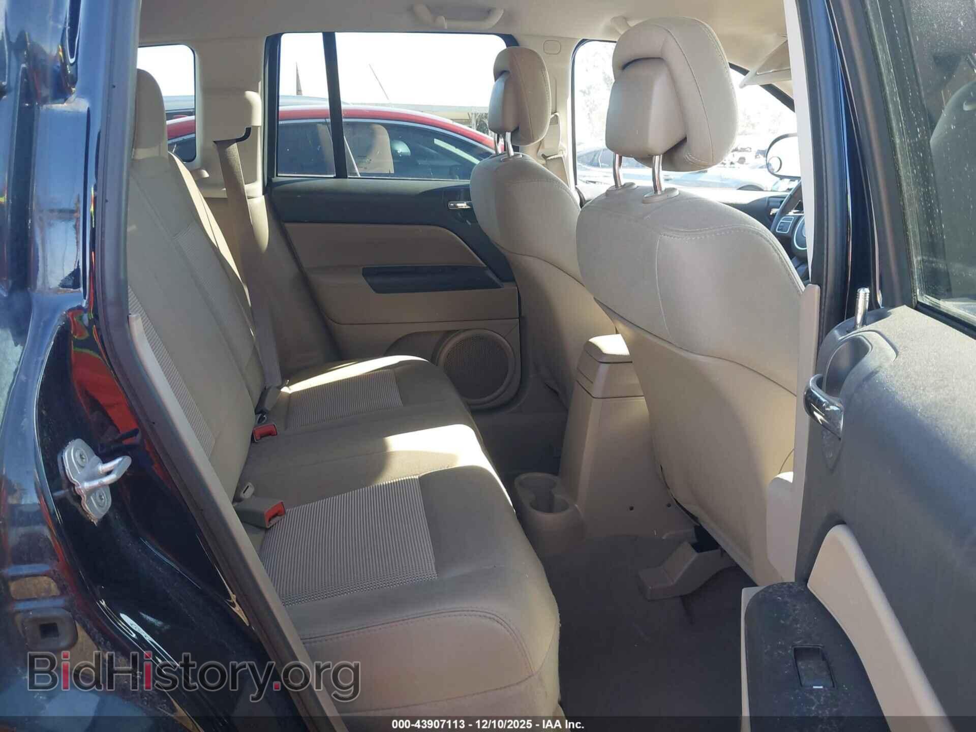 2011 JEEP COMPASS - VIN: 1J4NT1FB5BD192131 - Photo 8