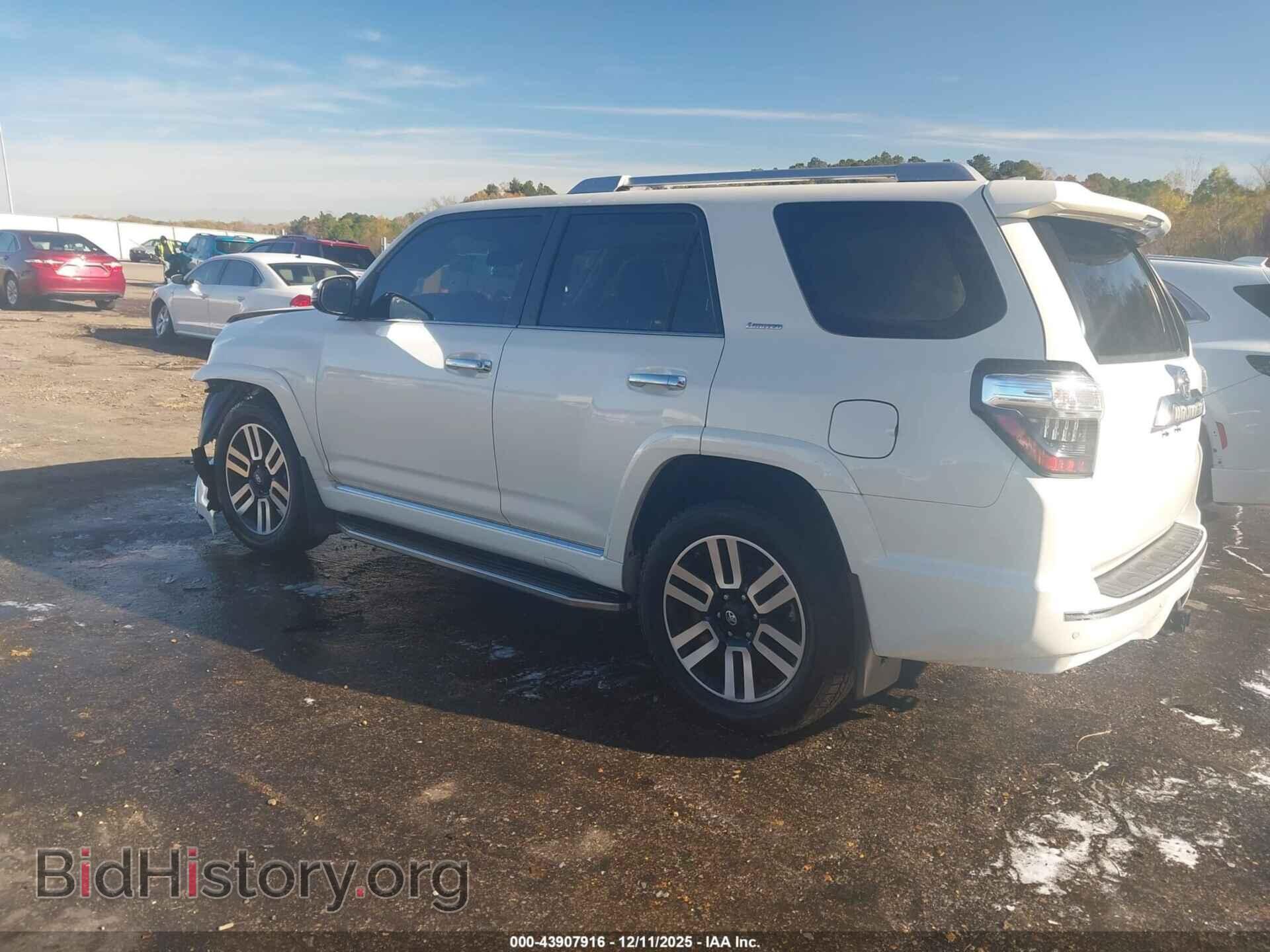 Фотография JTEZU5JR8H5163155 - TOYOTA 4RUNNER 2017