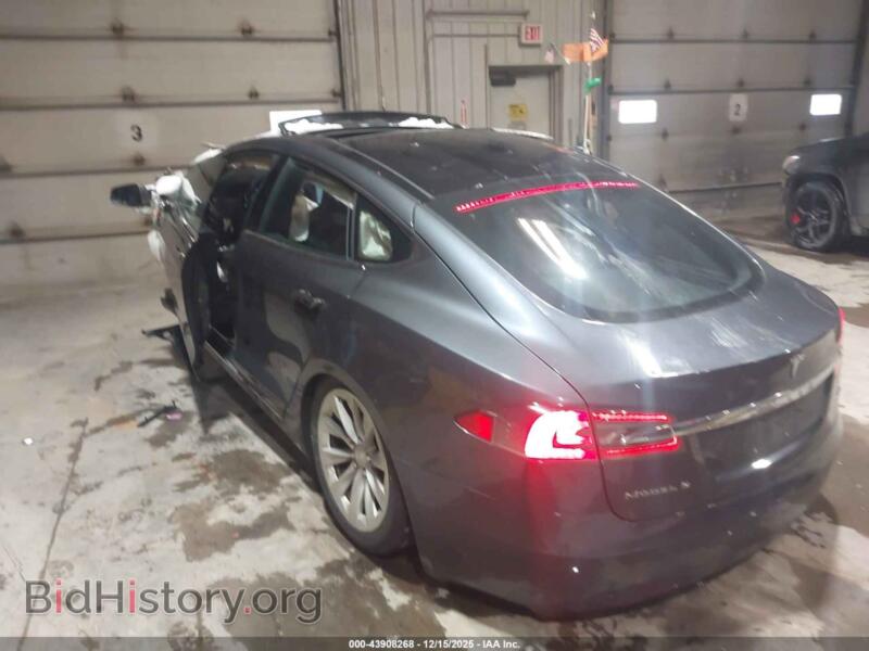 2016 Tesla MODEL S (VIN 5YJSA1E29GF158919) — фото 3 из 15