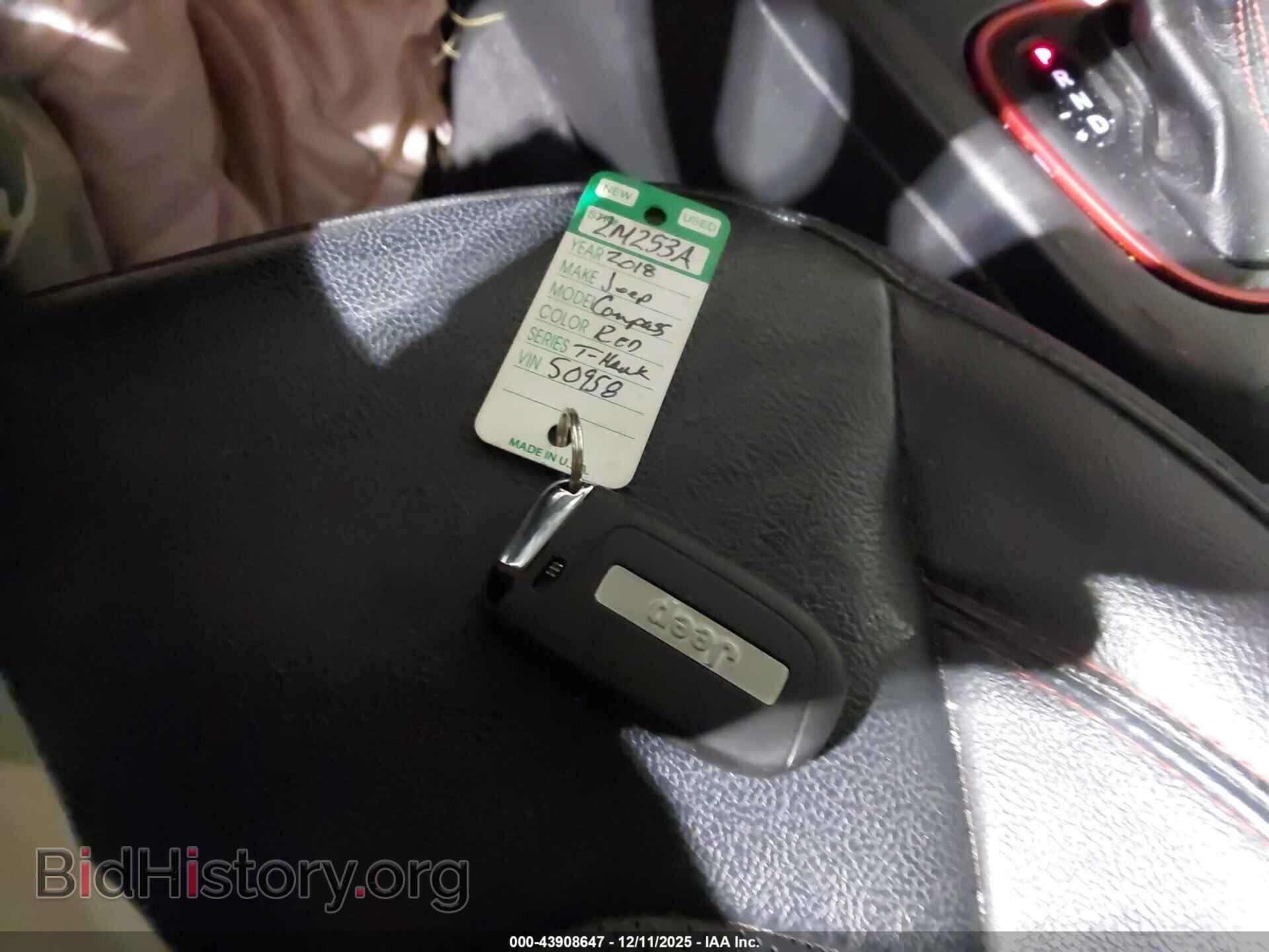 2018 JEEP COMPASS - VIN: 3C4NJDDB6JT343390 - Фото 11