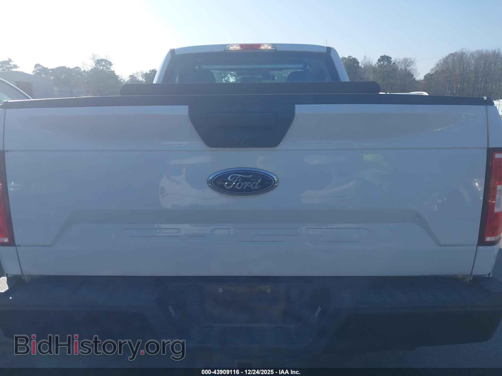 2018 FORD F-150 - VIN: 1FTMF1CB8JFA55829 - Фото 17