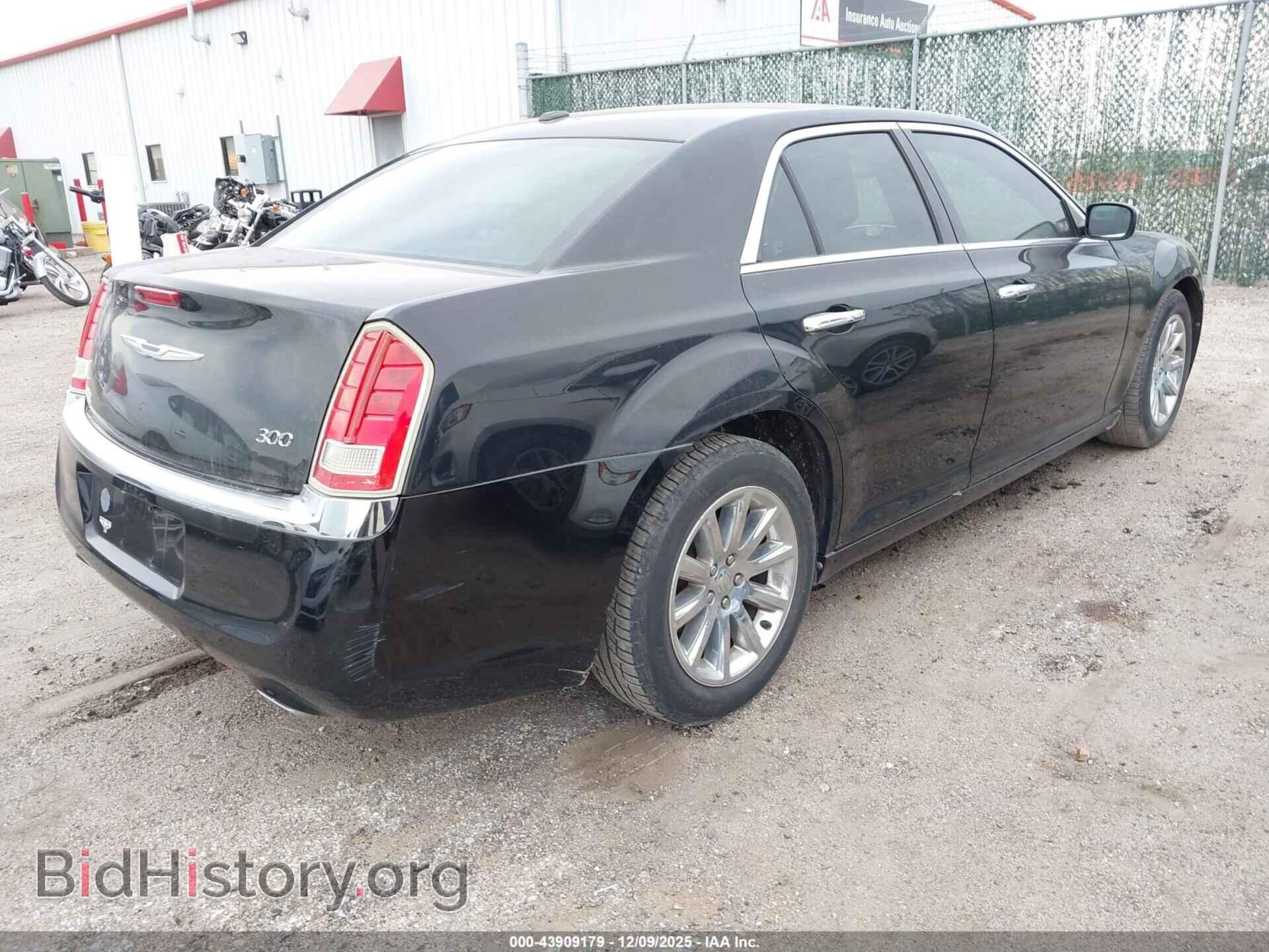 2012 CHRYSLER 300 - VIN: 2C3CCACG3CH308075 - Фото 4