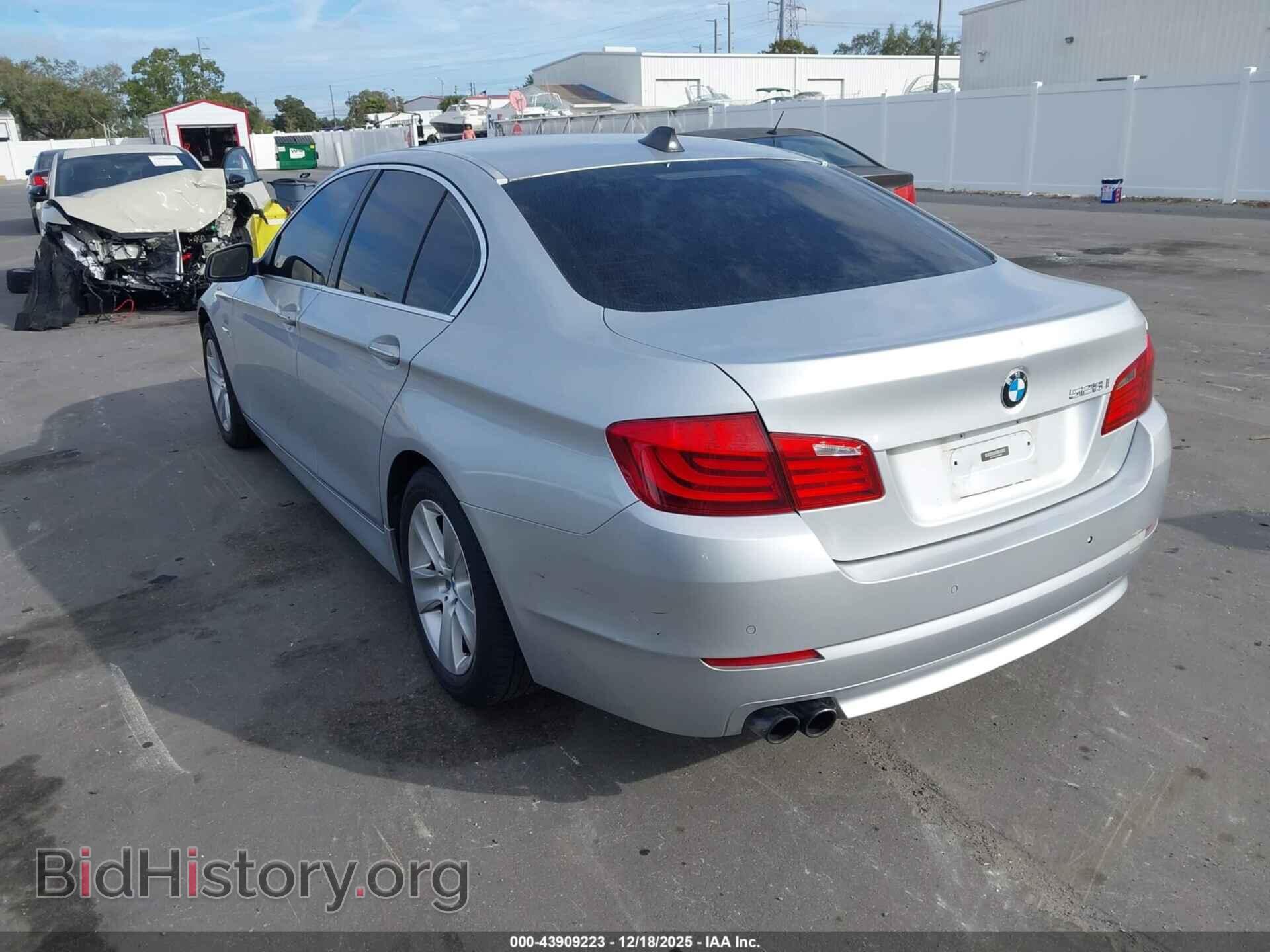 2012 BMW 528I - VIN: WBAXH5C59CDW03597 - Фото 3