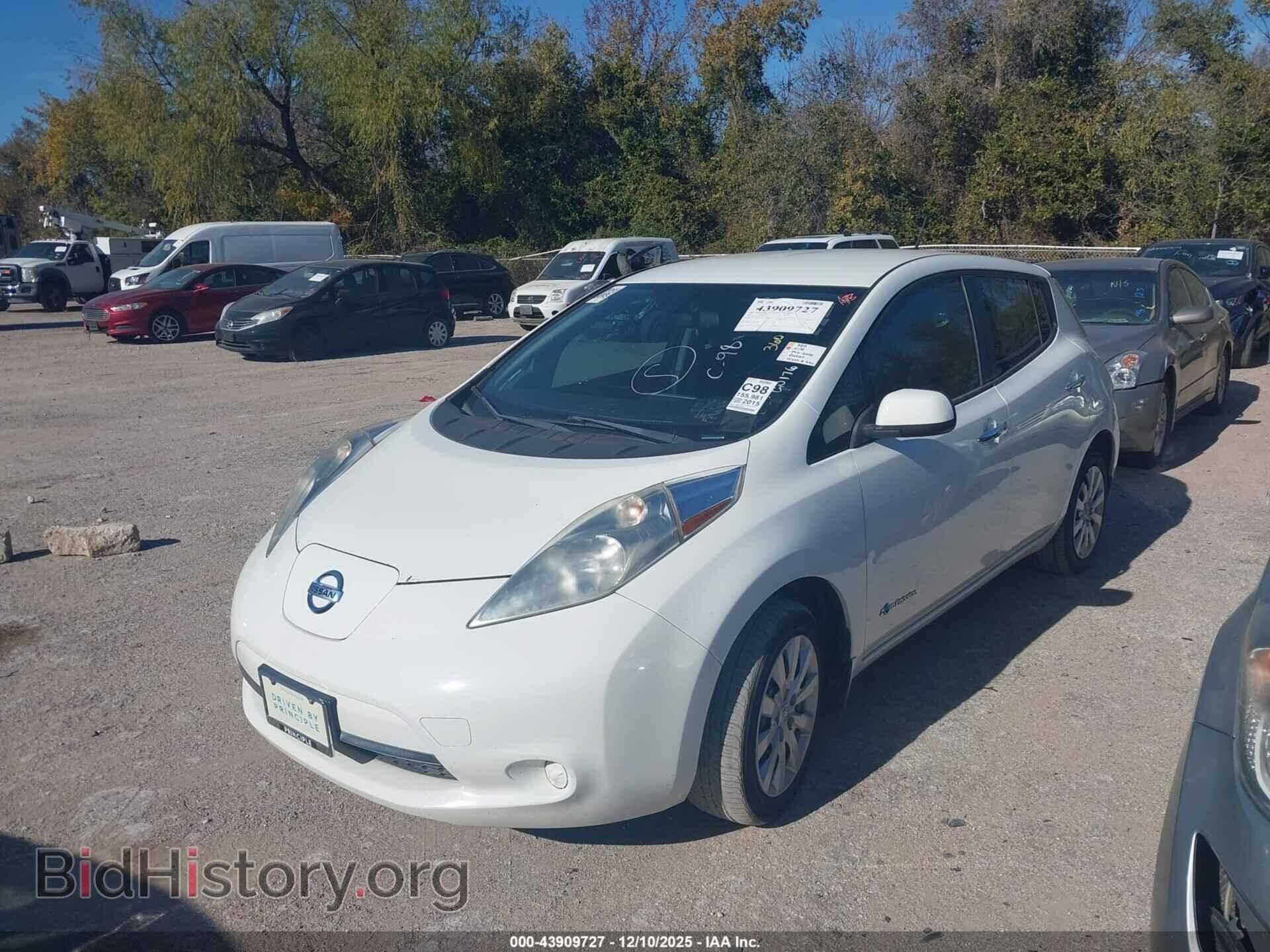 2015 NISSAN LEAF - VIN: 1N4AZ0CP9FC308543 - Фото 2