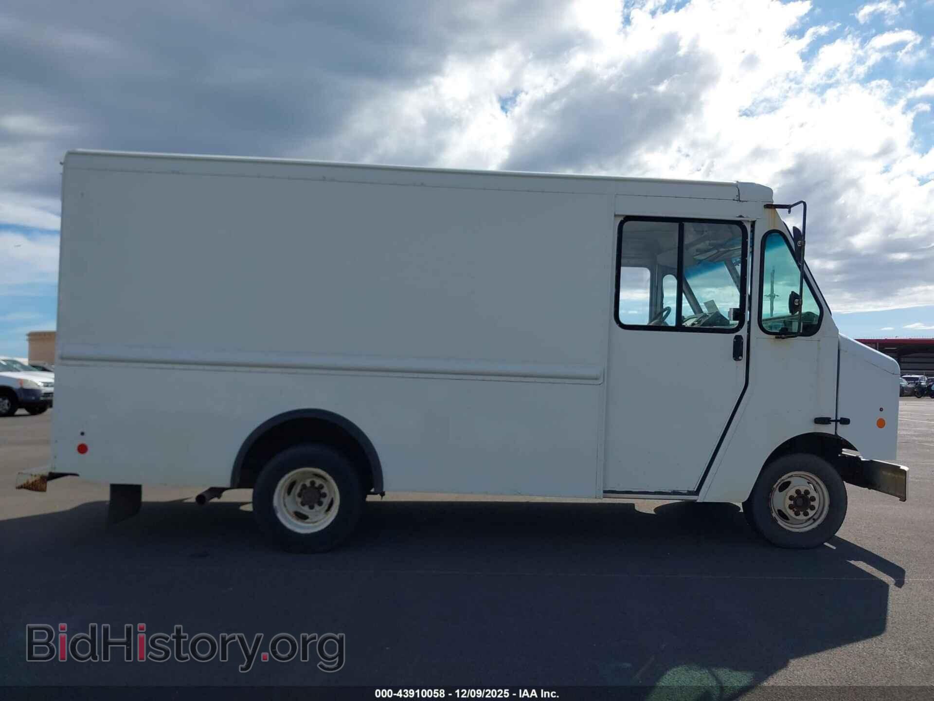2014 FORD E-350 STRIPPED - VIN: 1FC3E3KL8EDB11015 - Photo 13