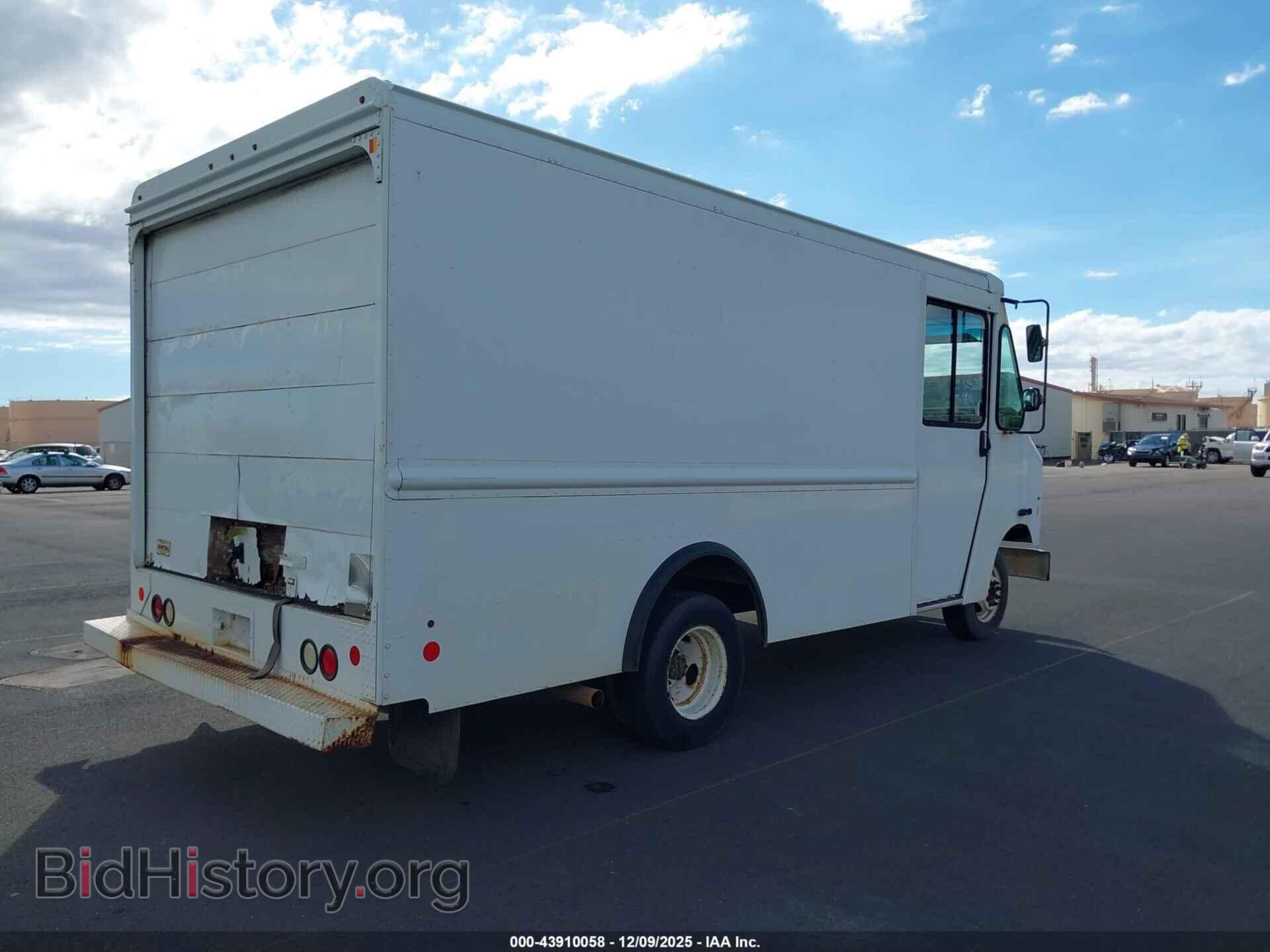 2014 FORD E-350 STRIPPED - VIN: 1FC3E3KL8EDB11015 - Photo 4