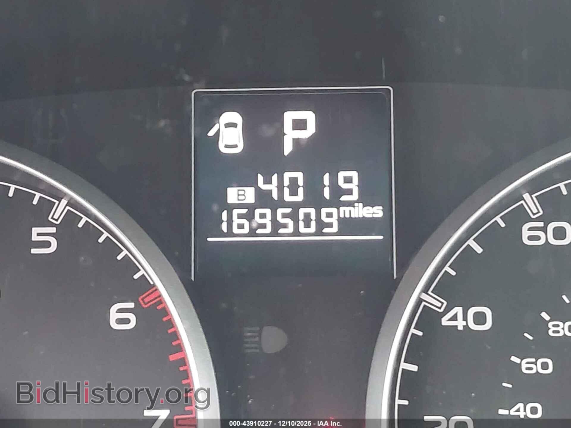 2013 SUBARU OUTBACK - VIN: 4S4BRBCC1D3240304 - Фото 7