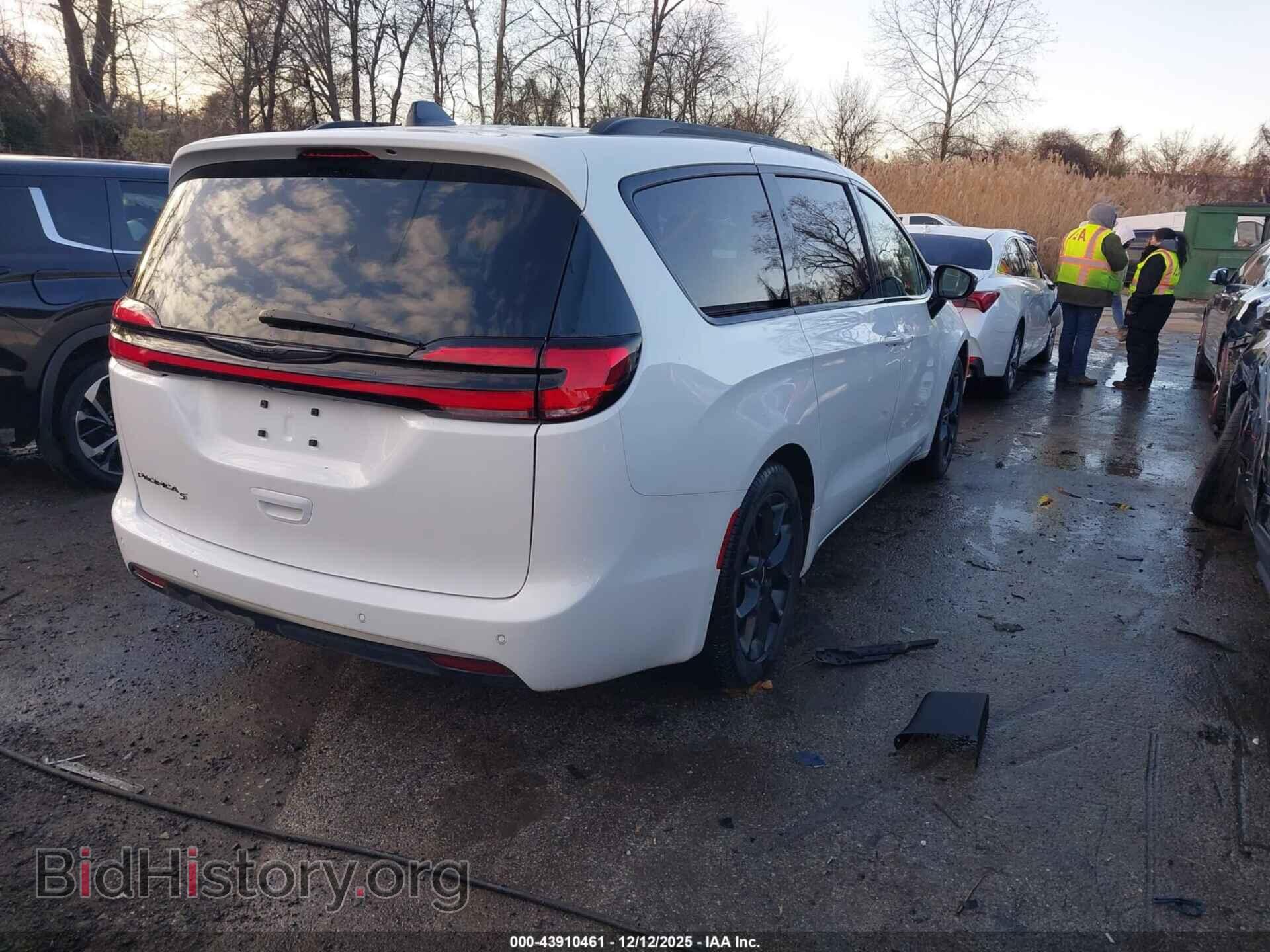 2024 CHRYSLER PACIFICA - VIN: 2C4RC1BGXRR117294 - Фото 4