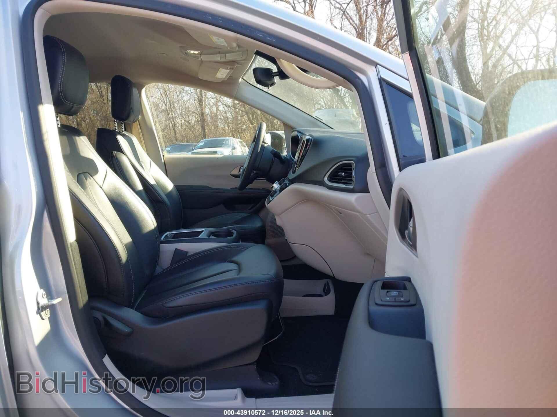 2024 CHRYSLER PACIFICA - VIN: 2C4RC1BG8RR162878 - Фото 5