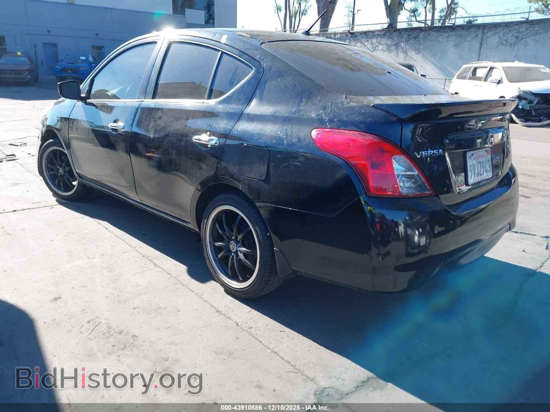 2017 NISSAN VERSA - VIN: 3N1CN7AP6HL840675 - Фото 3