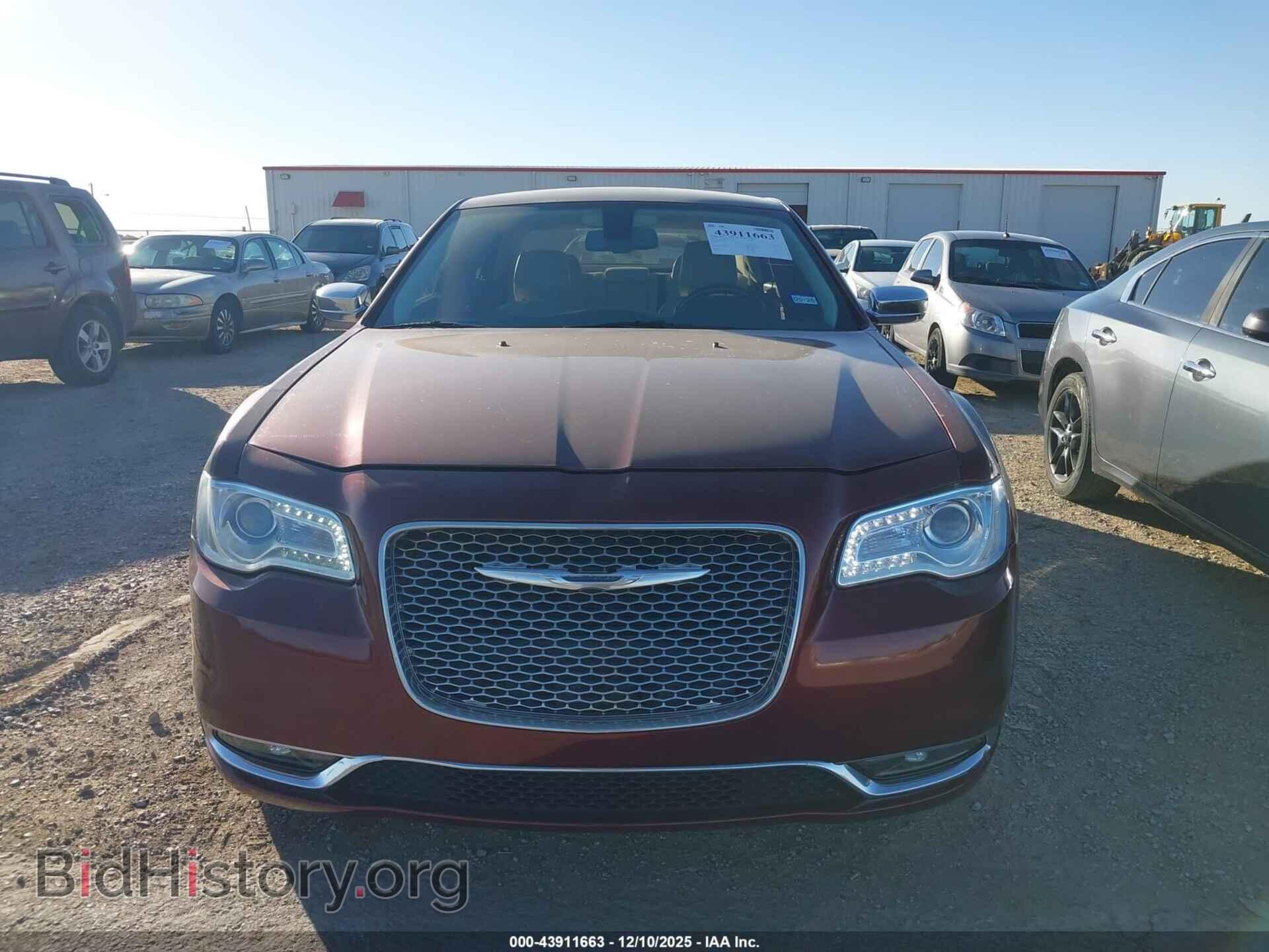 2017 CHRYSLER 300C - VIN: 2C3CCAKG2HH512410 - Фото 12