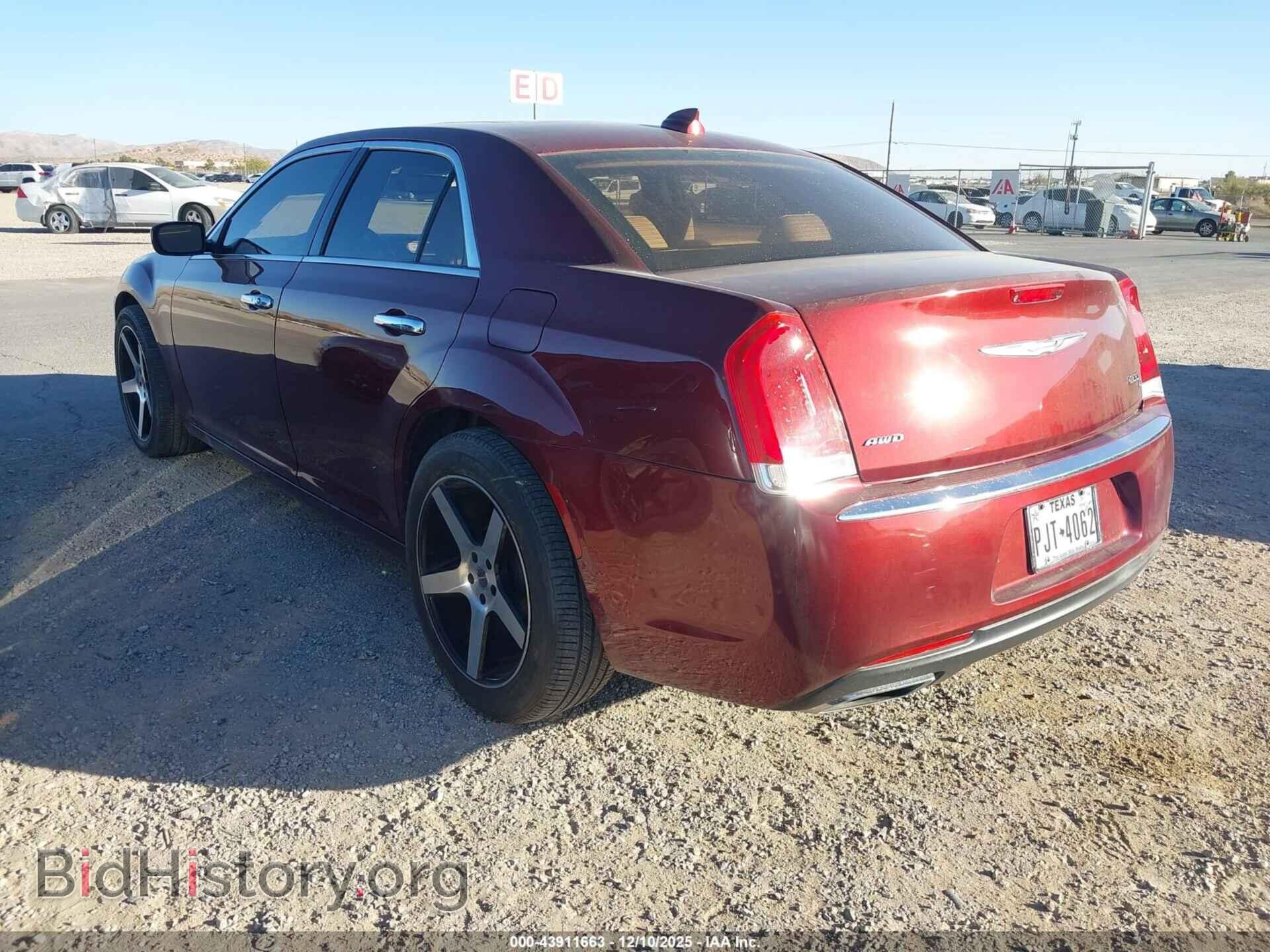 2017 CHRYSLER 300C - VIN: 2C3CCAKG2HH512410 - Фото 3