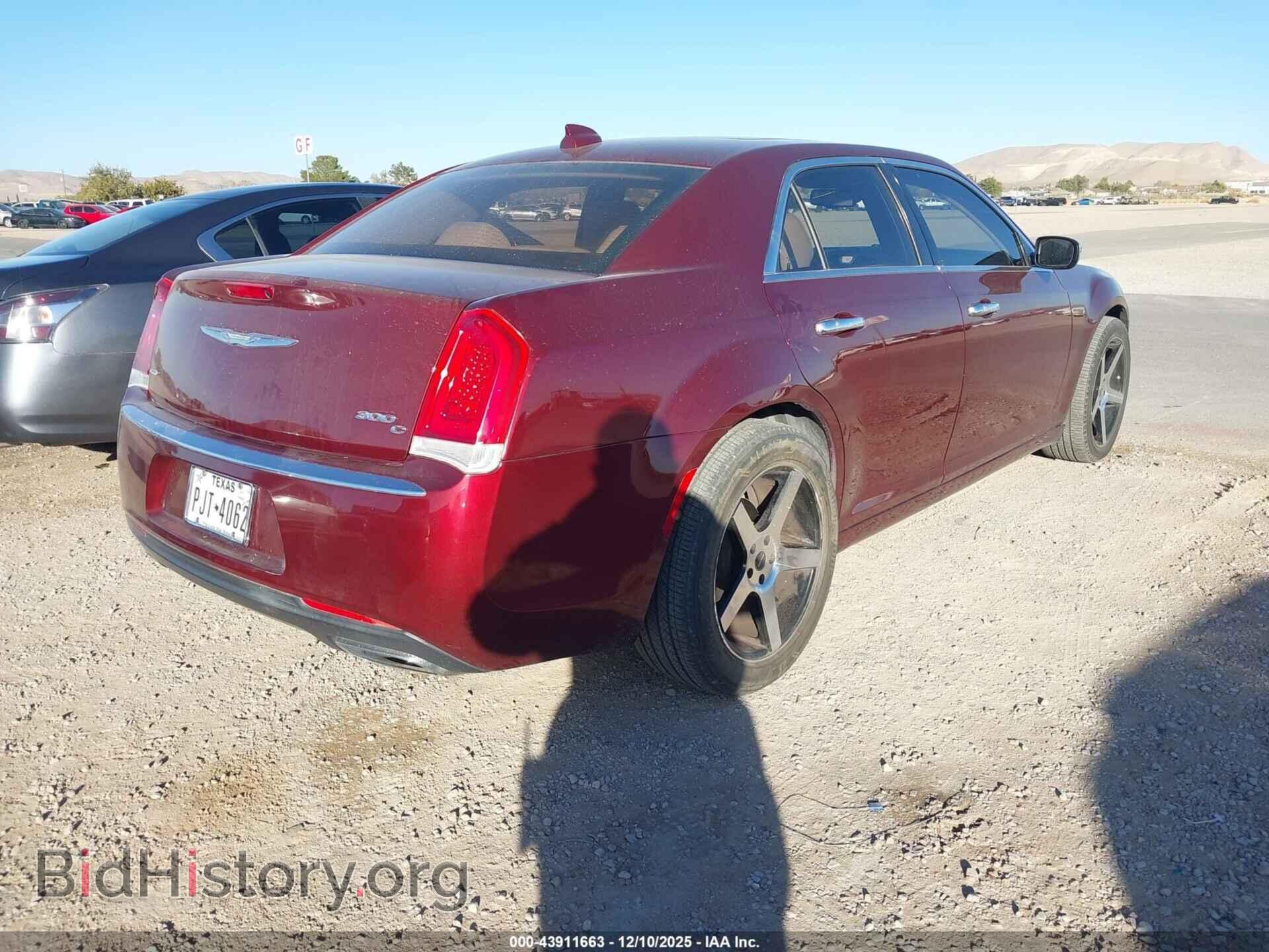 2017 CHRYSLER 300C - VIN: 2C3CCAKG2HH512410 - Фото 4