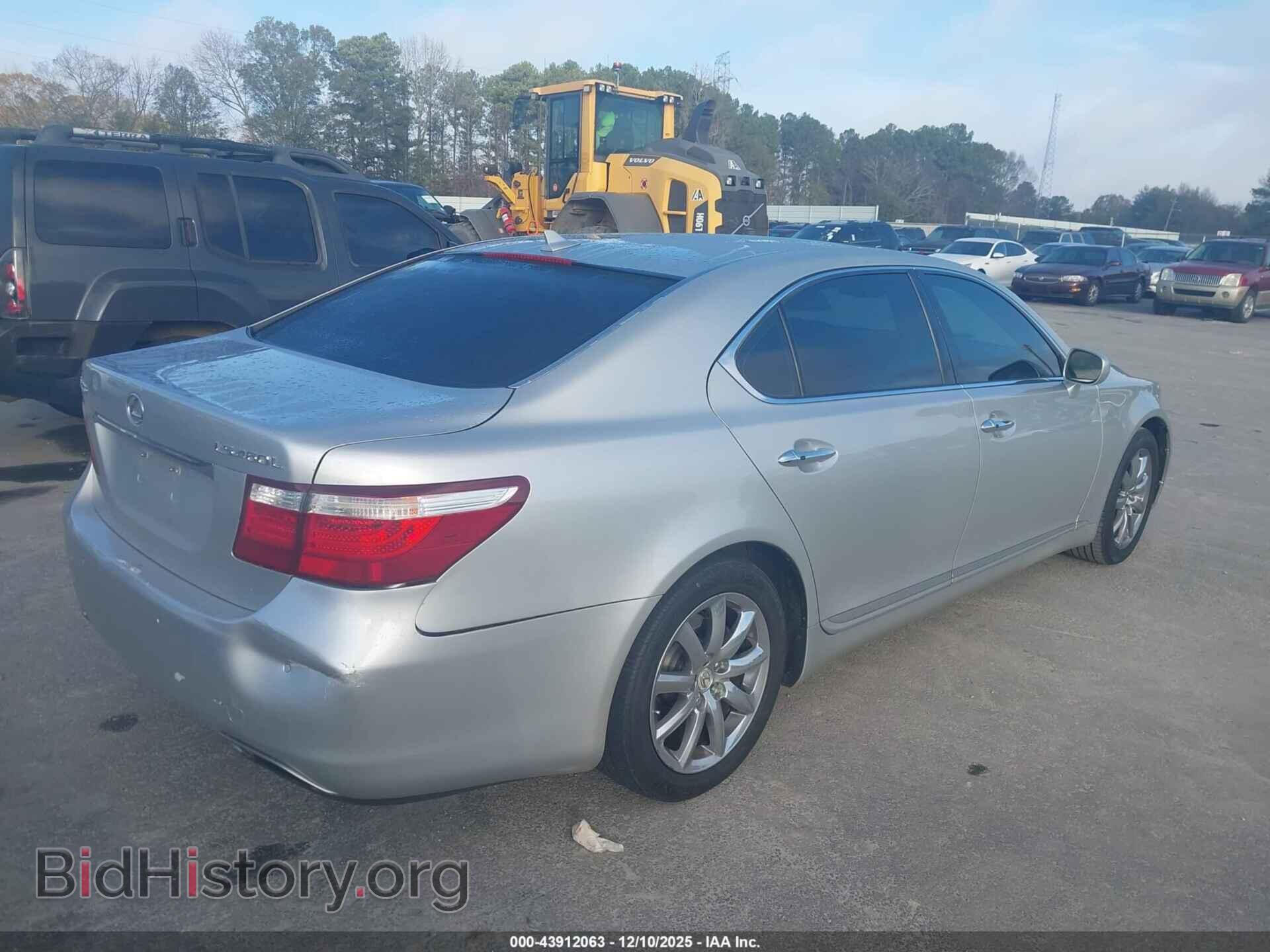 2007 LEXUS LS 460 - VIN: JTHGL46FX75014797 - Photo 4