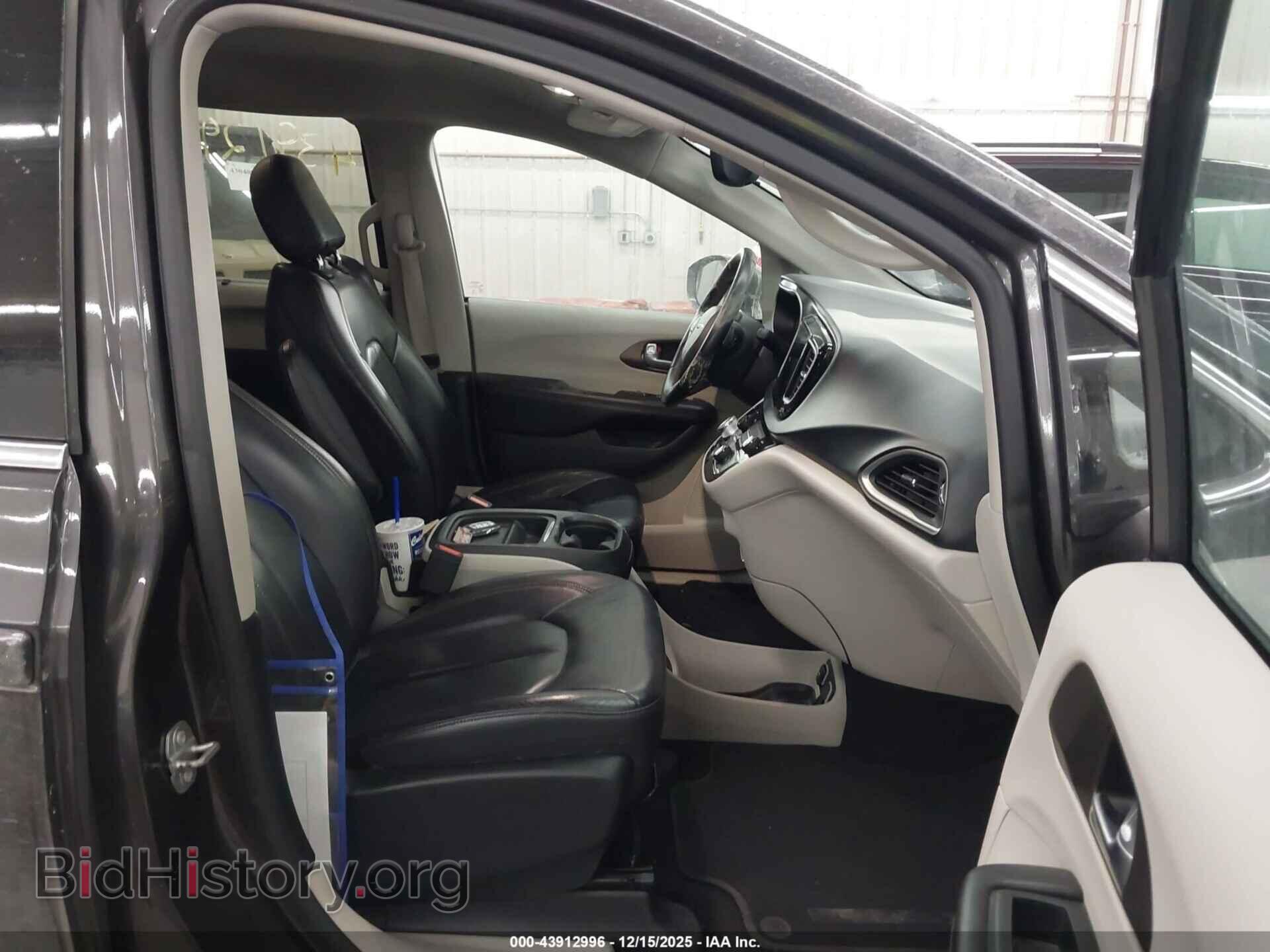 2017 CHRYSLER PACIFICA - VIN: 2C4RC1BG1HR795382 - Фото 5