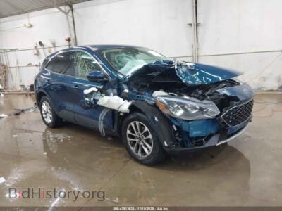 2020 Ford ESCAPE SE, синий — VIN 1FMCU9G68LUA72444, IAAI