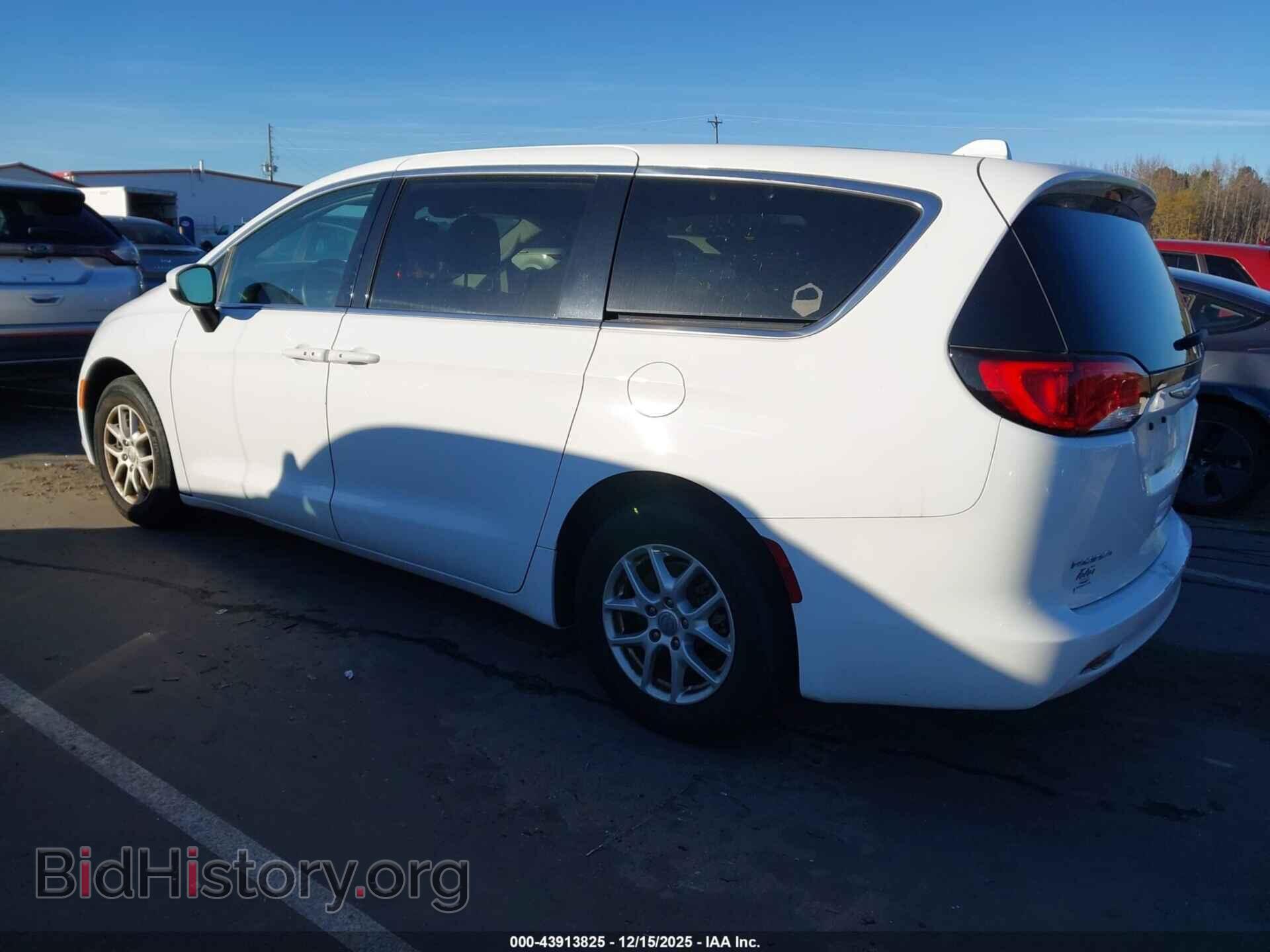 2017 CHRYSLER PACIFICA - VIN: 2C4RC1DGXHR759168 - Photo 3